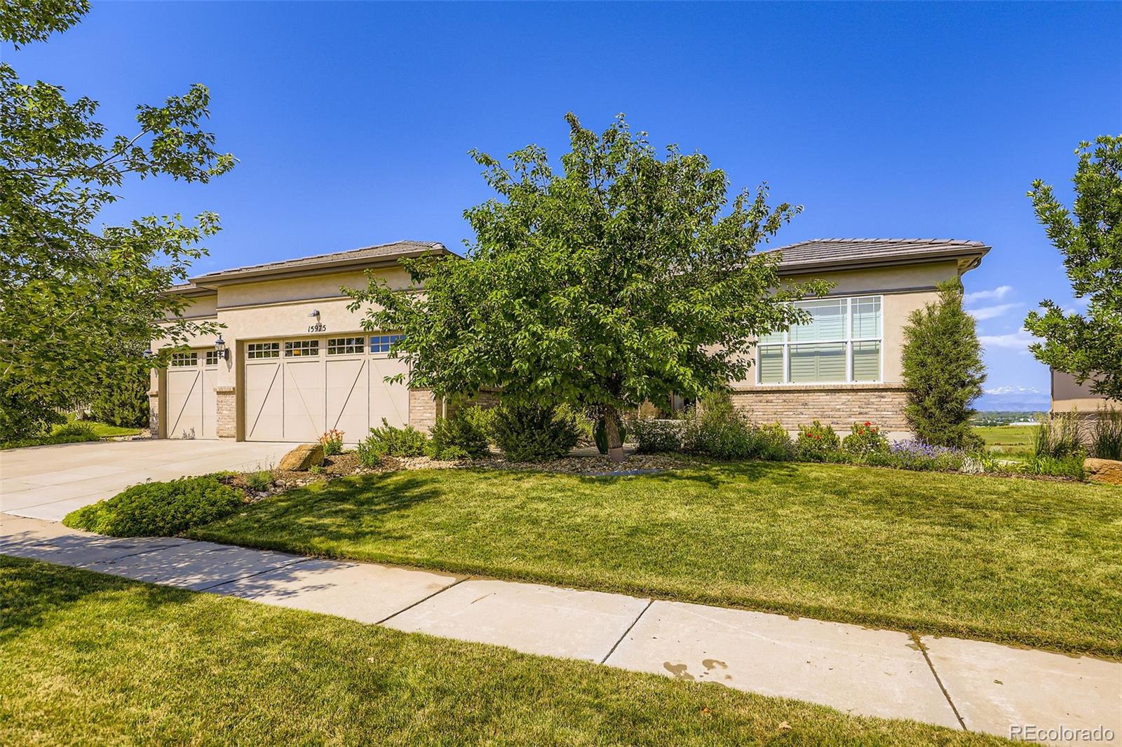 15975  Quandary Loop, broomfield MLS: 2430045 Beds: 2 Baths: 3 Price: $1,450,000