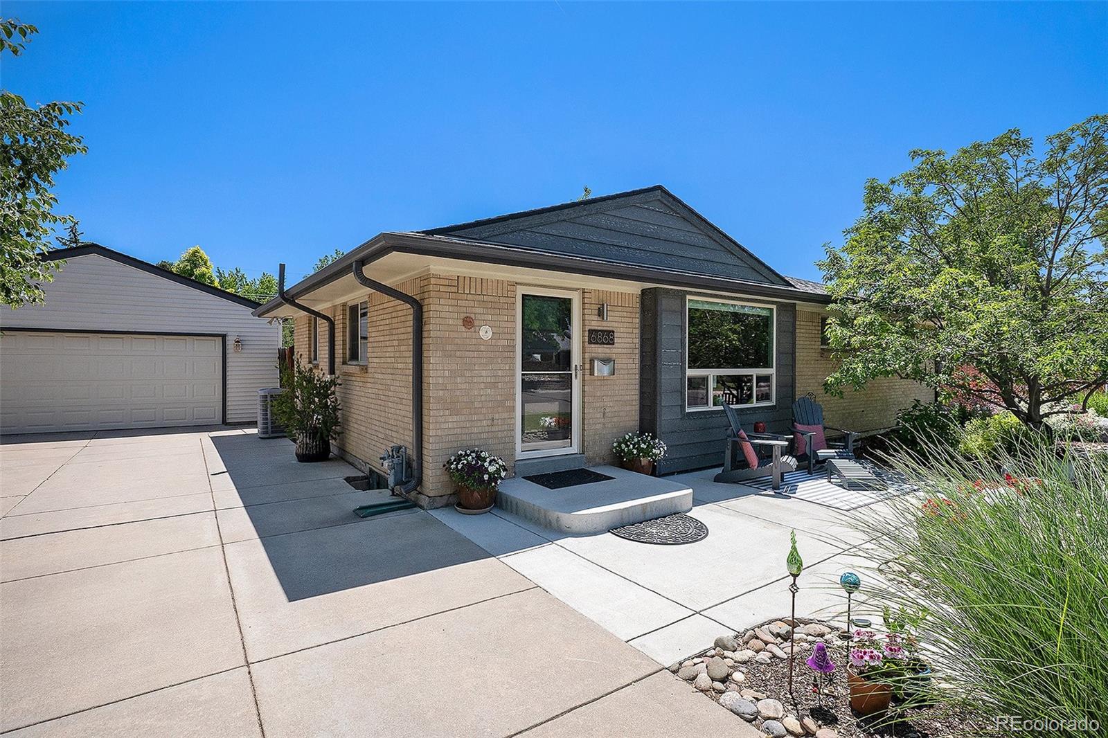 6868 S Birch Way, centennial  House Search MLS Picture
