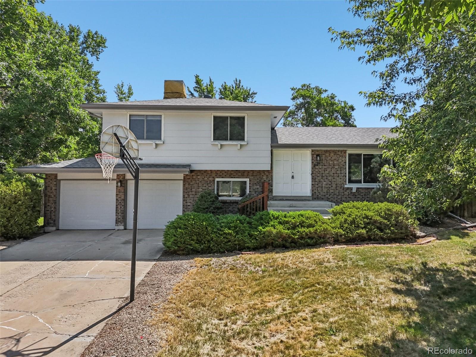 7862 W 84th Court, arvada MLS: 3357594 Beds: 3 Baths: 2 Price: $569,500