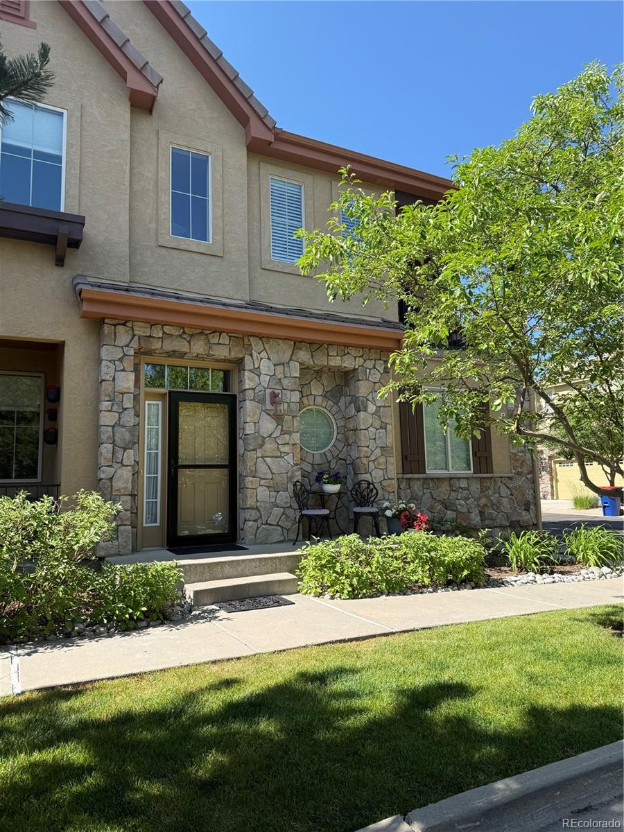 lone tree  House Search Picture