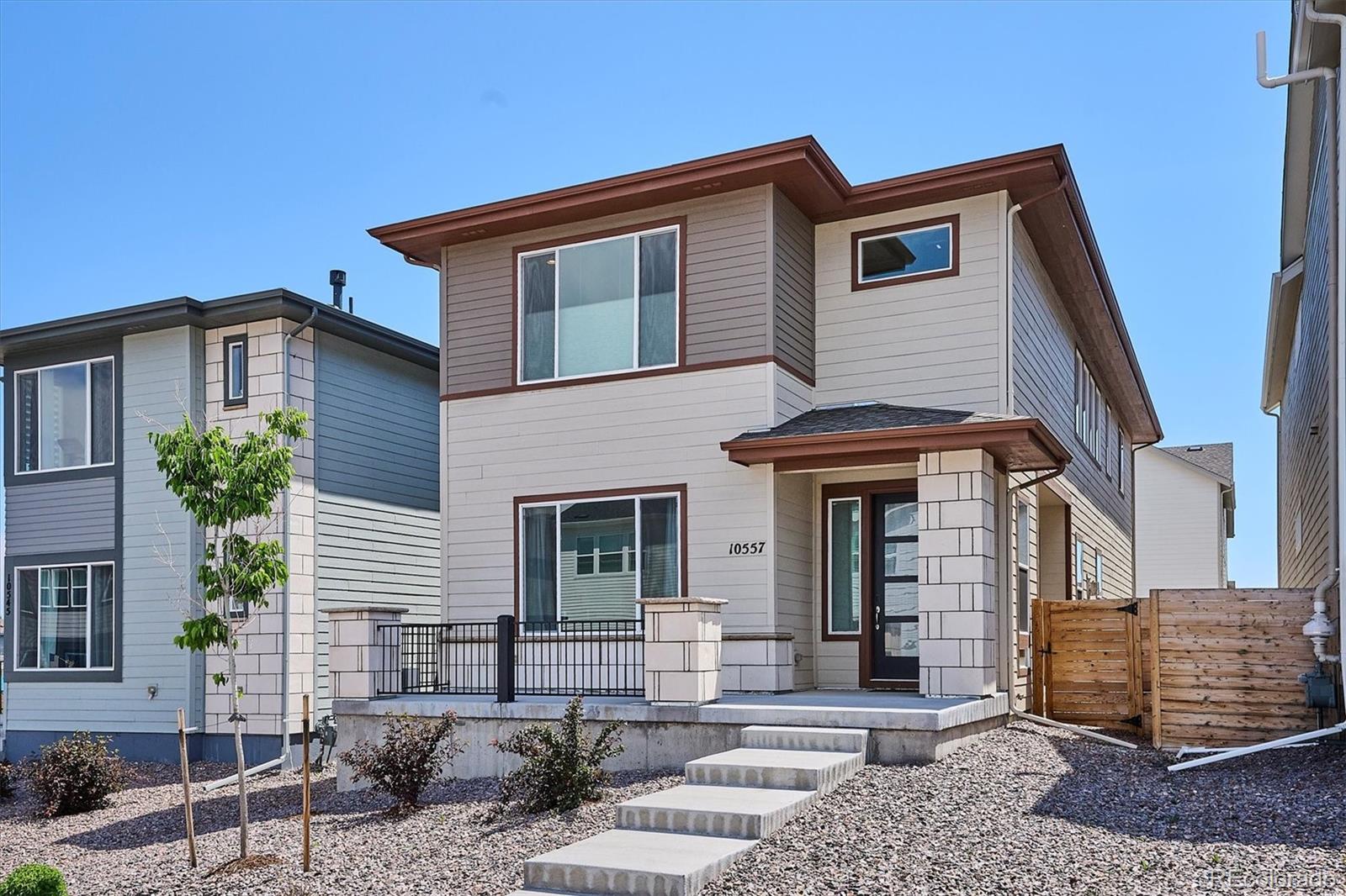 lone tree  House Search Picture