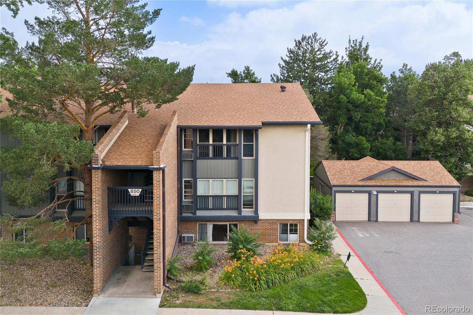 boulder  House Search Picture