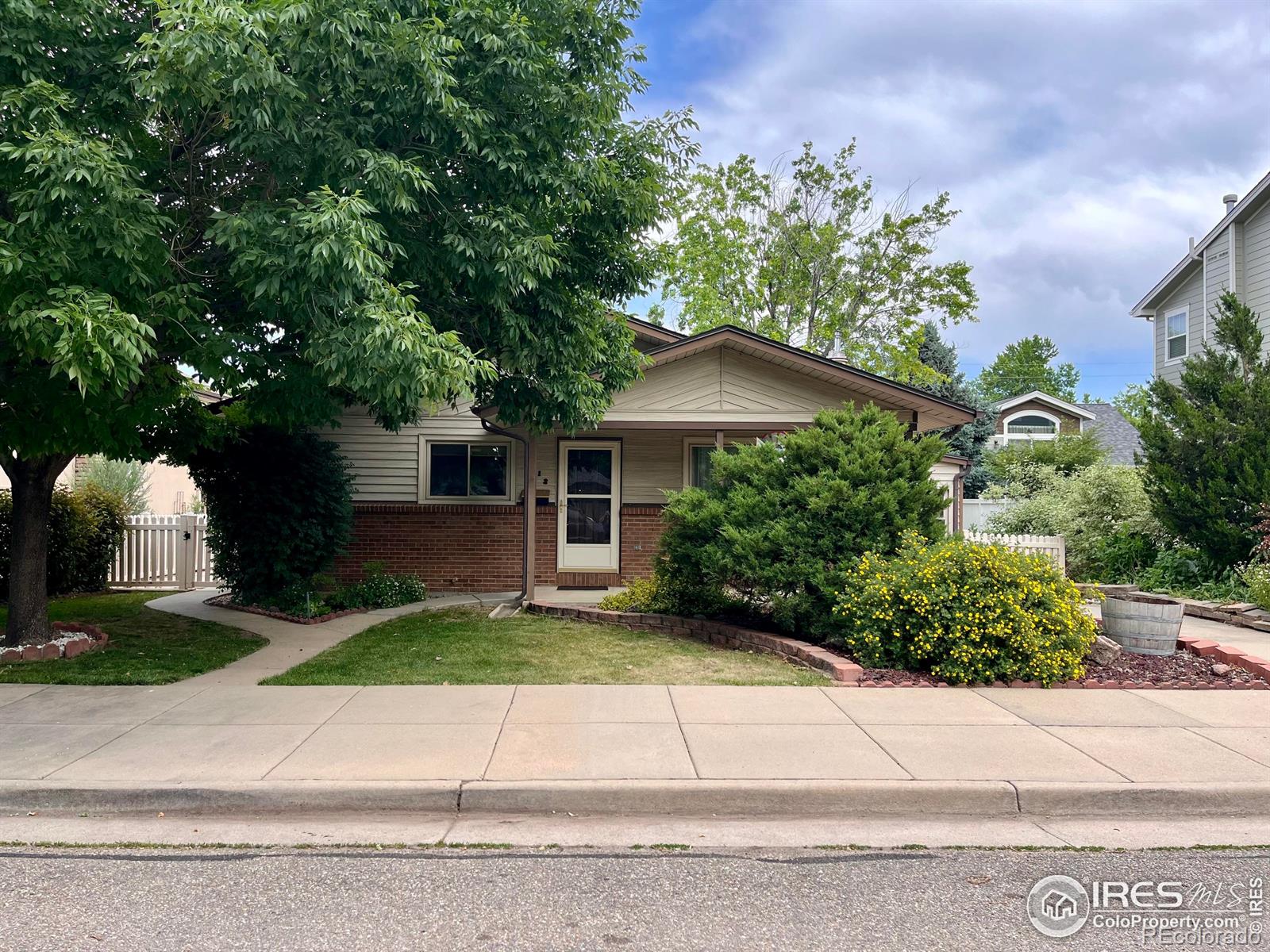 1212  Grant Avenue, louisville MLS: 4567891037137 Beds: 3 Baths: 2 Price: $779,999
