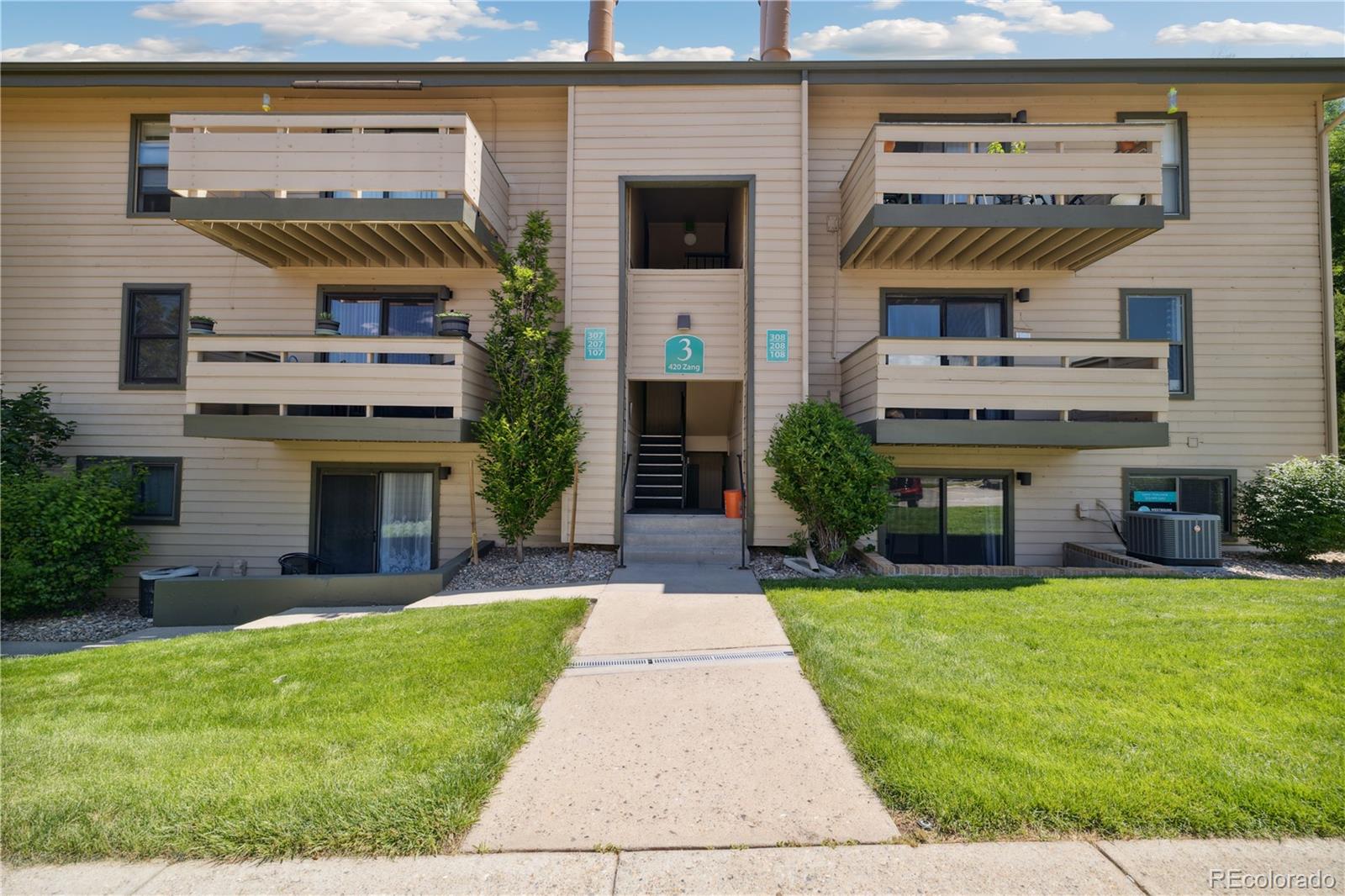 420  Zang Street, lakewood  House Search MLS Picture