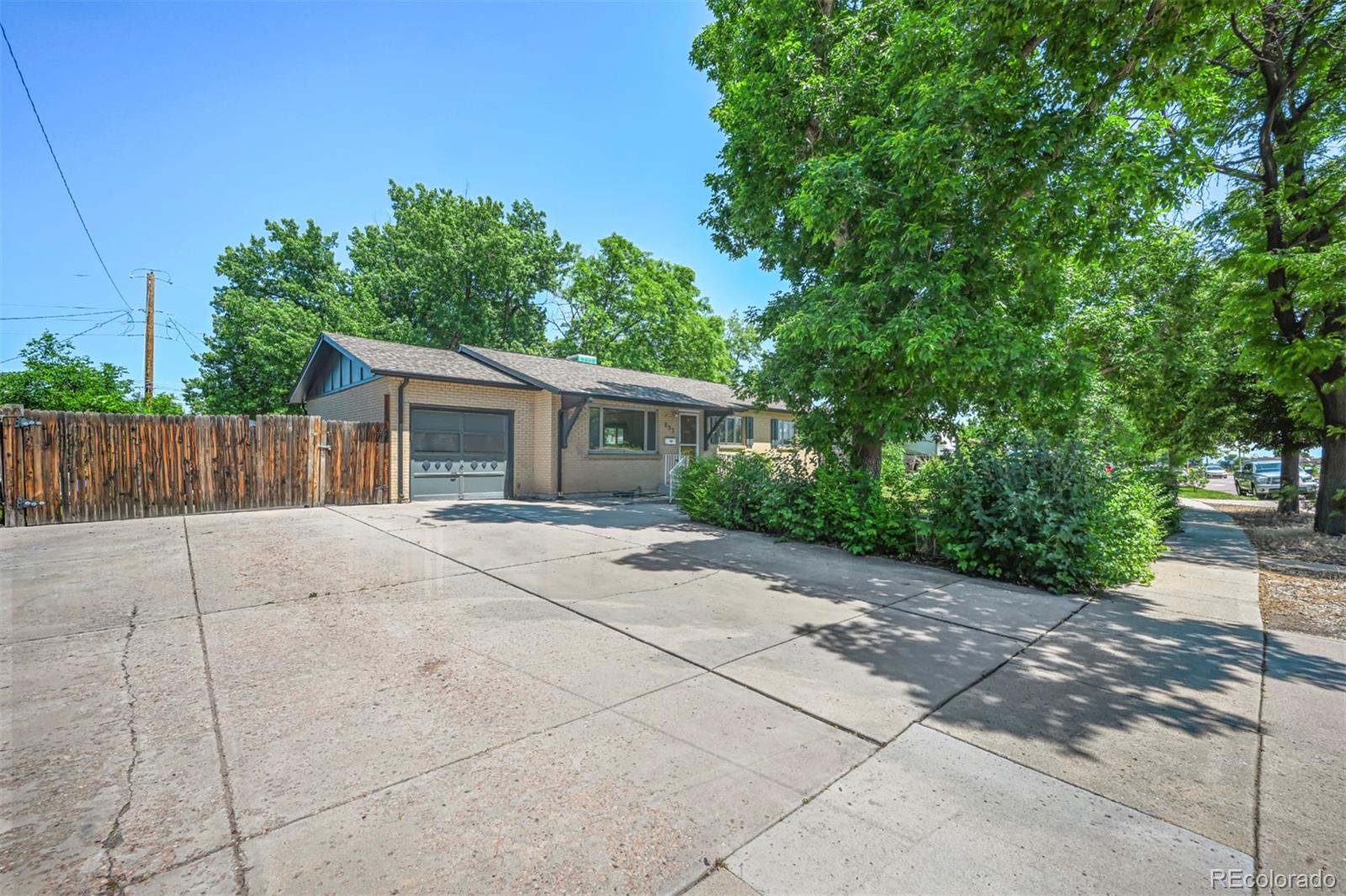 892 S Union Boulevard, lakewood  House Search MLS Picture