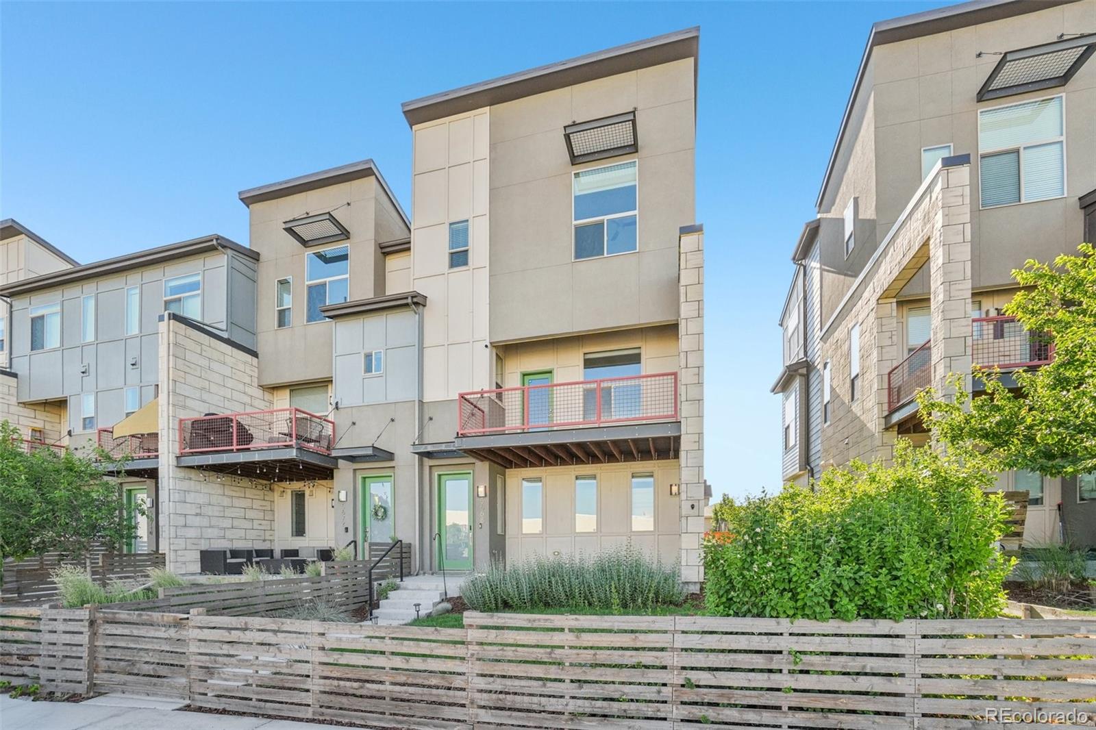 5668  Galena Street, denver MLS: 6042784 Beds: 3 Baths: 3 Price: $579,000