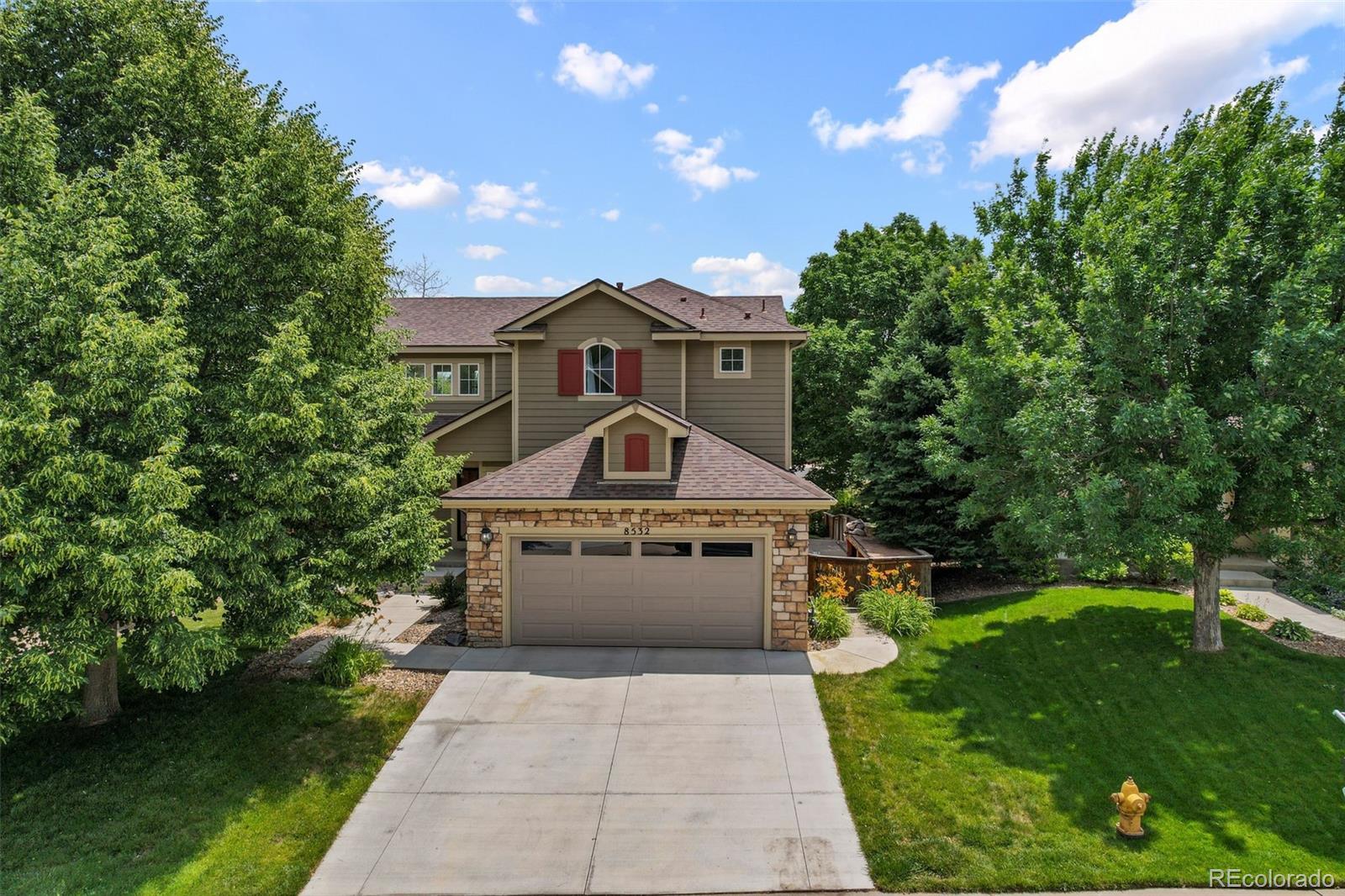 8532 W Eden Drive, littleton MLS: 6154939 Beds: 4 Baths: 4 Price: $800,000