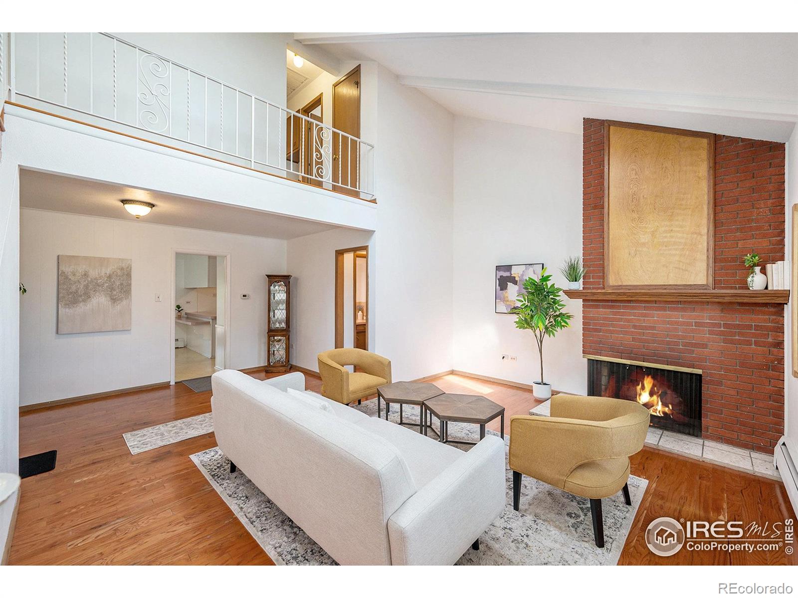 golden  House Search Picture