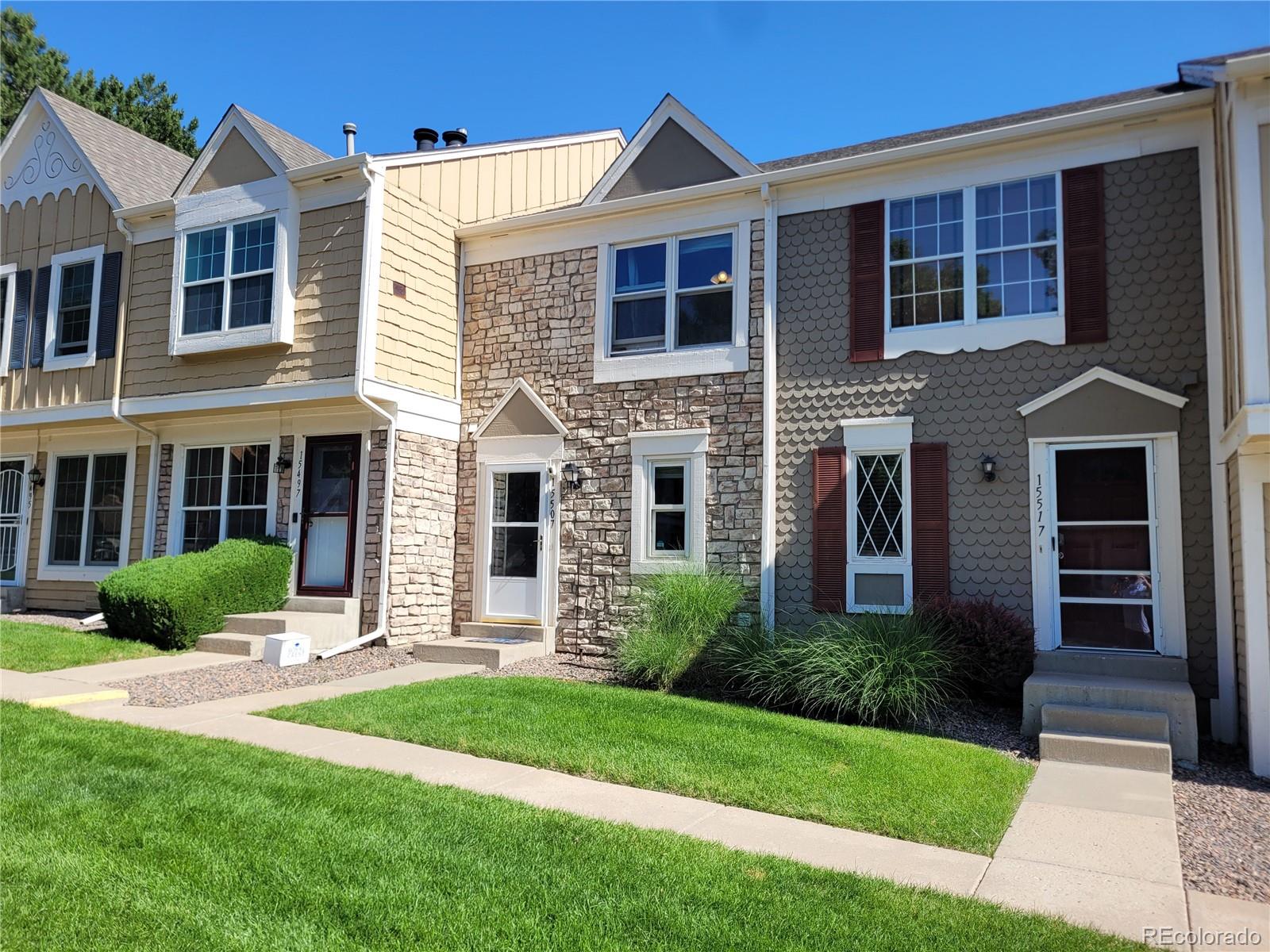 15507 E Louisiana Avenue, aurora MLS: 2334588 Beds: 2 Baths: 2 Price: $289,000