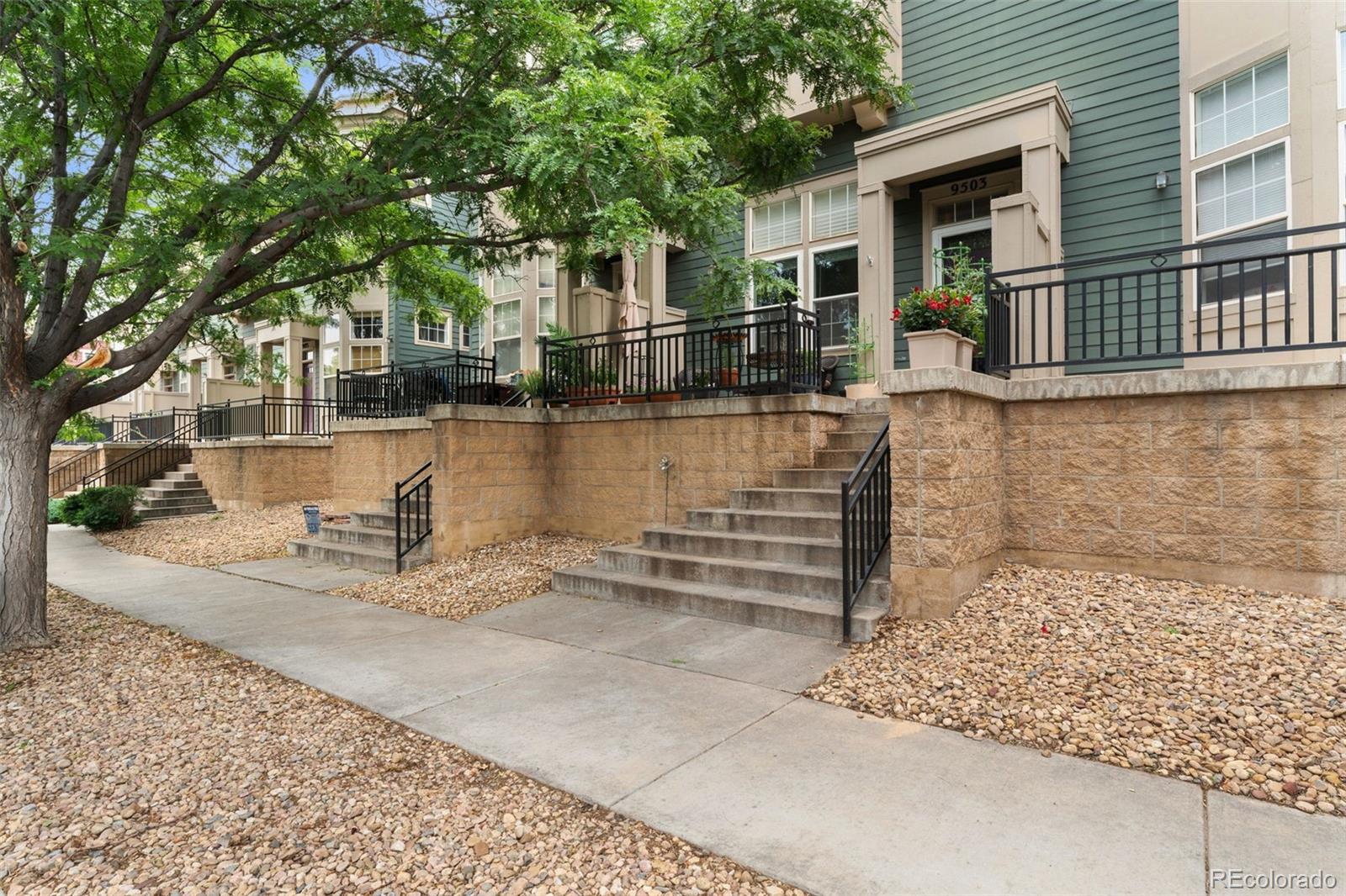 9503  Longs Peak Drive, commerce city MLS: 5529329 Beds: 2 Baths: 1 Price: $350,000