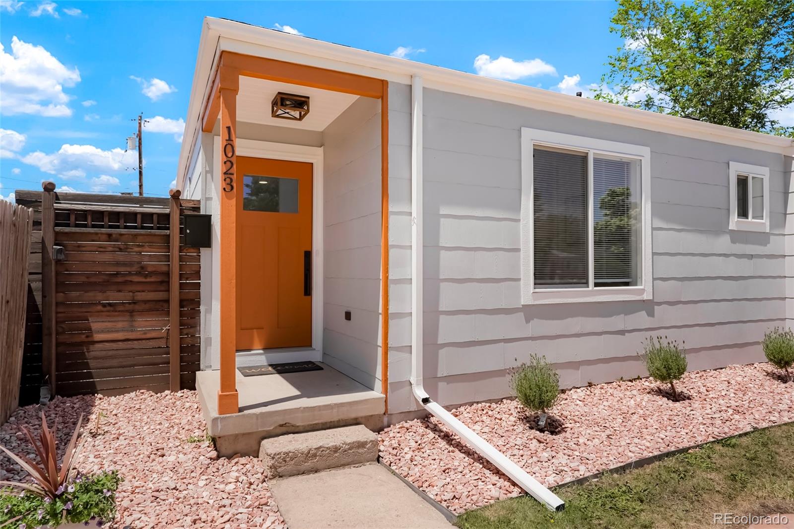 1023  Hooker Street, denver MLS: 5826966 Beds: 3 Baths: 2 Price: $549,000