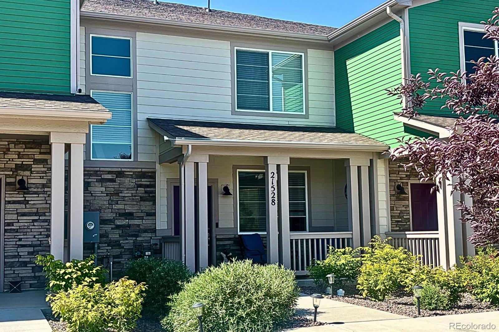 21528 E 59th Place, aurora MLS: 2030538 Beds: 3 Baths: 3 Price: $409,000