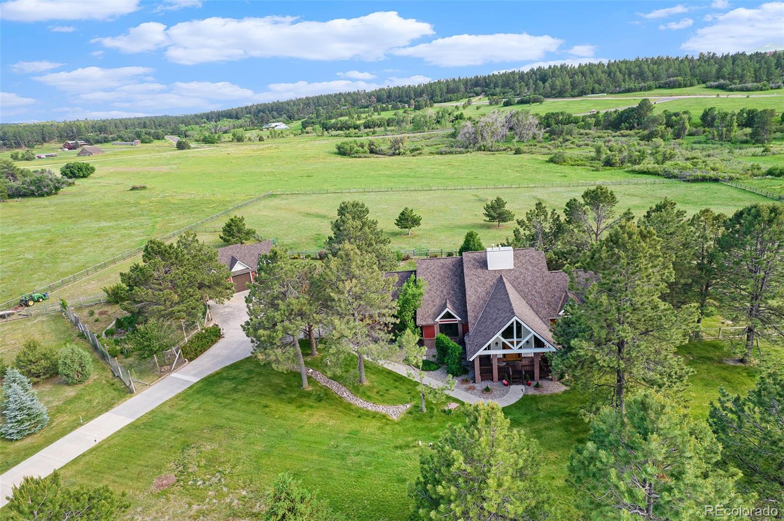 497  Grey Squirrel Way, franktown MLS: 2881191 Beds: 5 Baths: 4 Price: $1,150,000