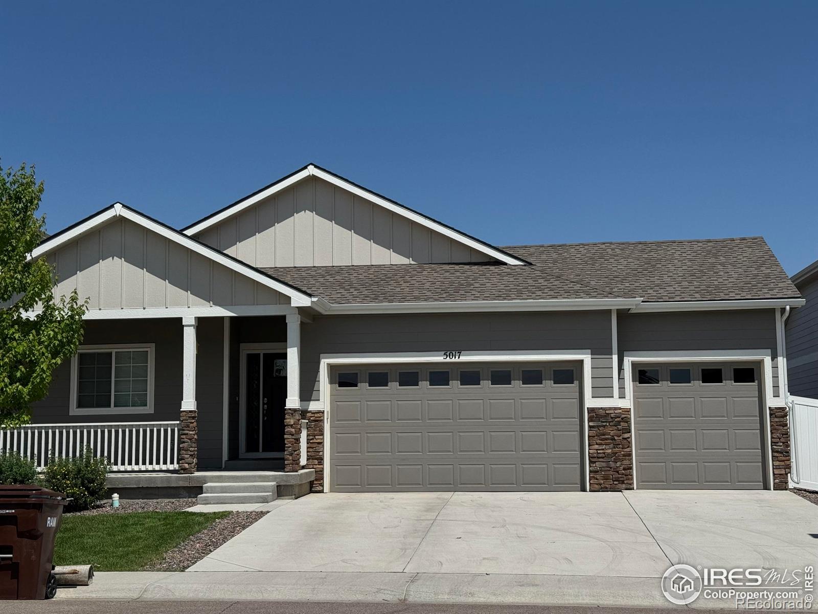 5017  Hawtrey Drive, windsor MLS: 4567891037397 Beds: 4 Baths: 3 Price: $660,000