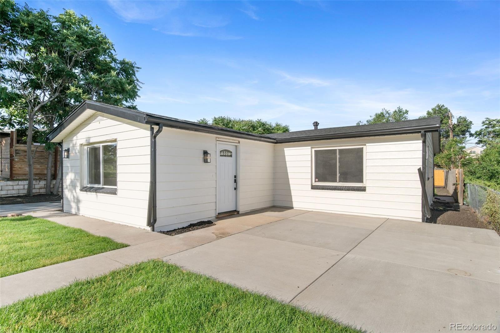 5640  Niagara Street, commerce city  House Search MLS Picture