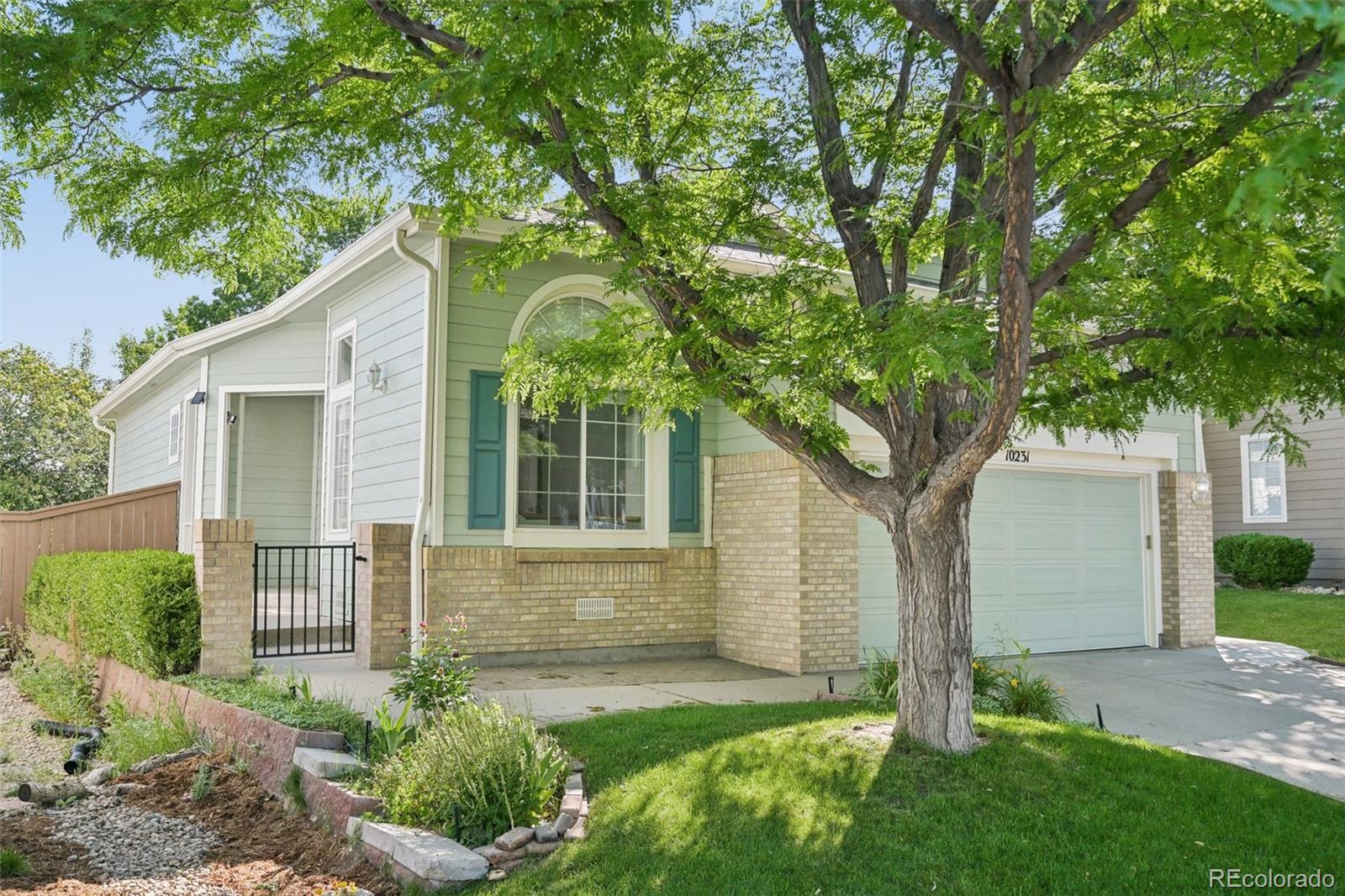 10231  Spotted Owl Avenue, highlands ranch MLS: 3402116 Beds: 2 Baths: 2 Price: $550,000