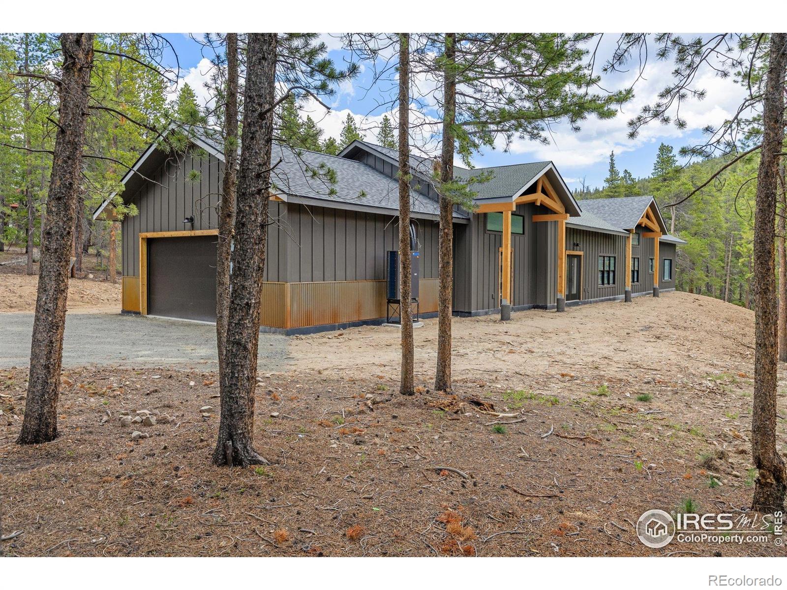 black hawk  House Search Picture