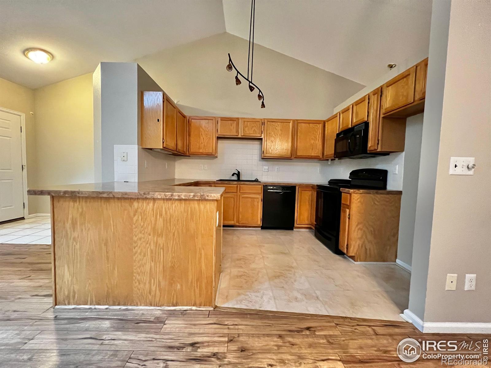 819  Shire Court, fort collins  House Search MLS Picture