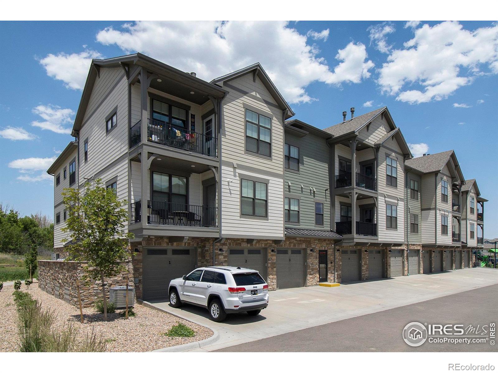 285  High Point Drive, longmont  House Search MLS Picture