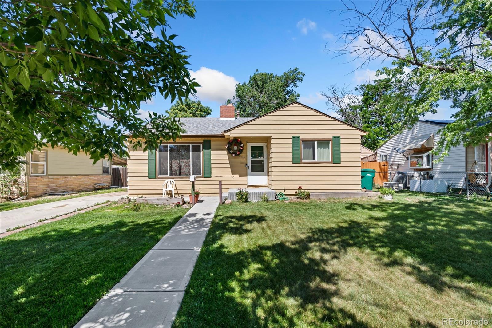 1049  Galena Street, aurora MLS: 7753790 Beds: 4 Baths: 2 Price: $399,000