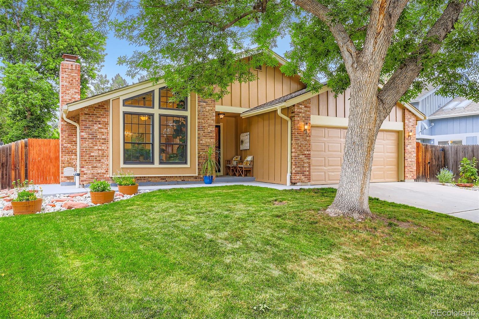 8845 W 81st Drive, arvada MLS: 3717965 Beds: 4 Baths: 3 Price: $830,000