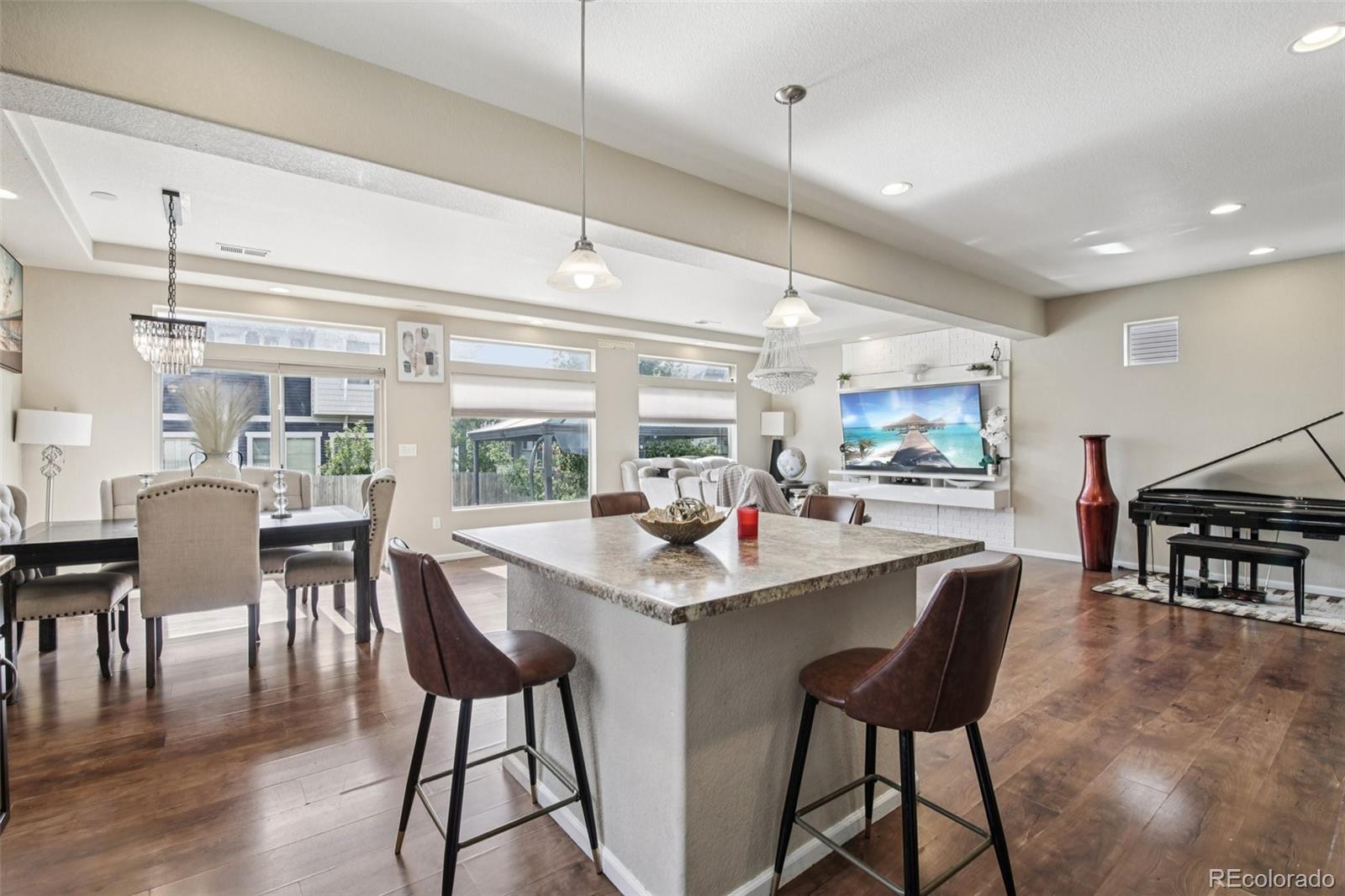 10589  Worchester Drive, commerce city MLS: 9303937 Beds: 4 Baths: 4 Price: $635,000