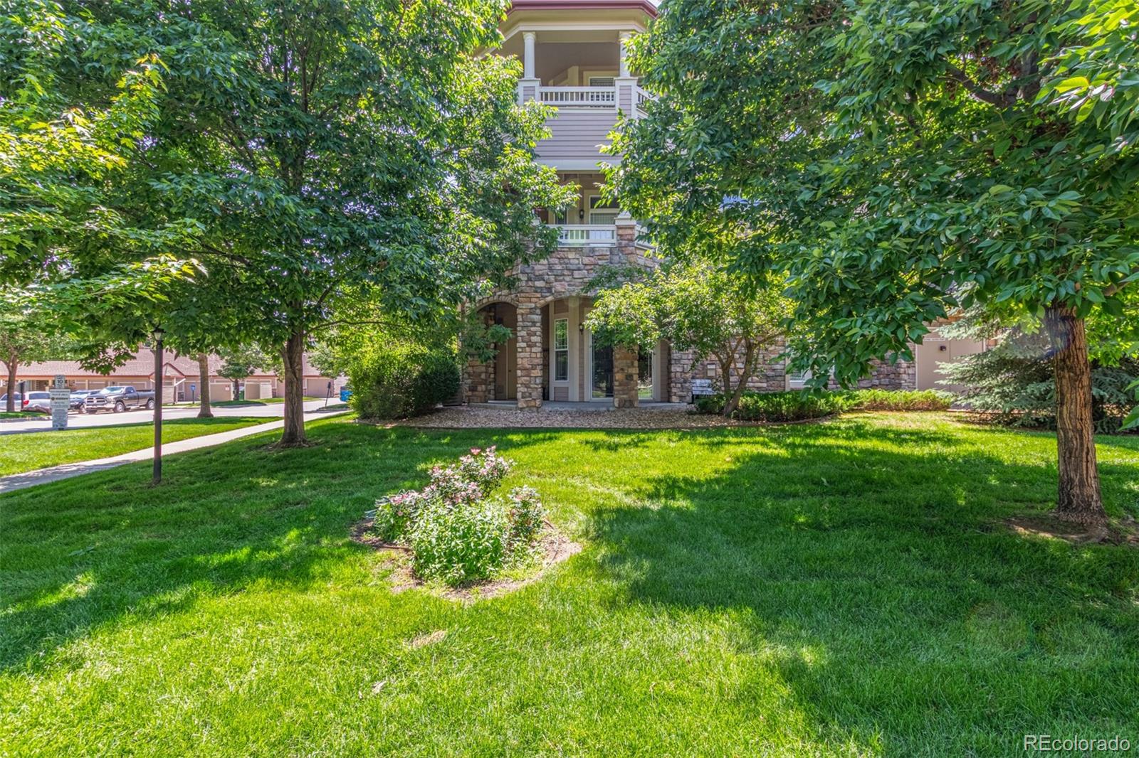 8427 S Hoyt Way 107, Littleton  MLS: 2770770 Beds: 3 Baths: 2 Price: $430,000