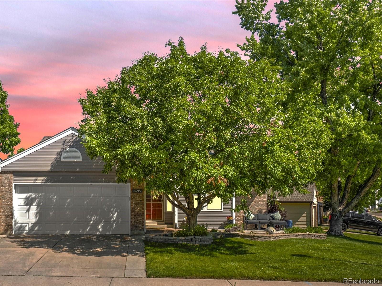 8915 W Quarto Place, littleton MLS: 4728130 Beds: 4 Baths: 3 Price: $685,000