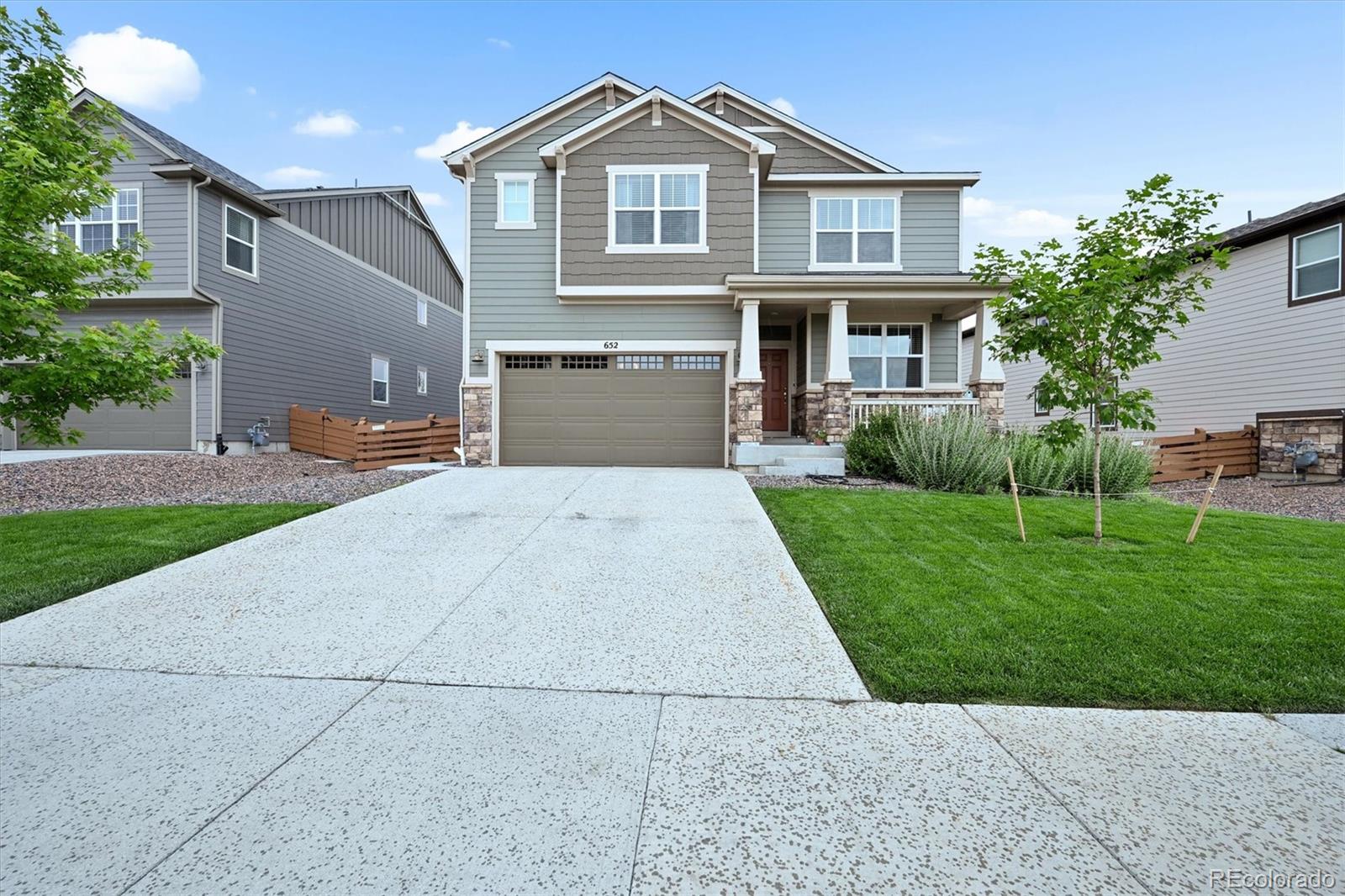 652  Pinecliff Drive, erie MLS: 7817077 Beds: 5 Baths: 4 Price: $825,000