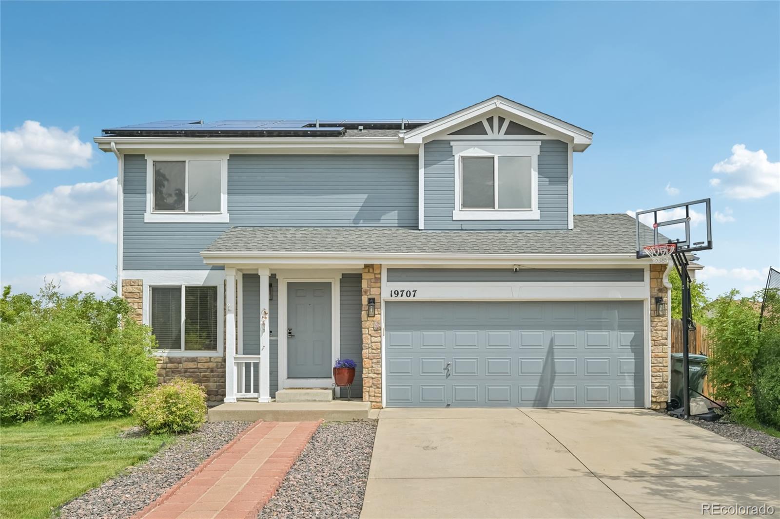 19707 E Caspian Circle, aurora MLS: 2781486 Beds: 4 Baths: 2 Price: $505,000