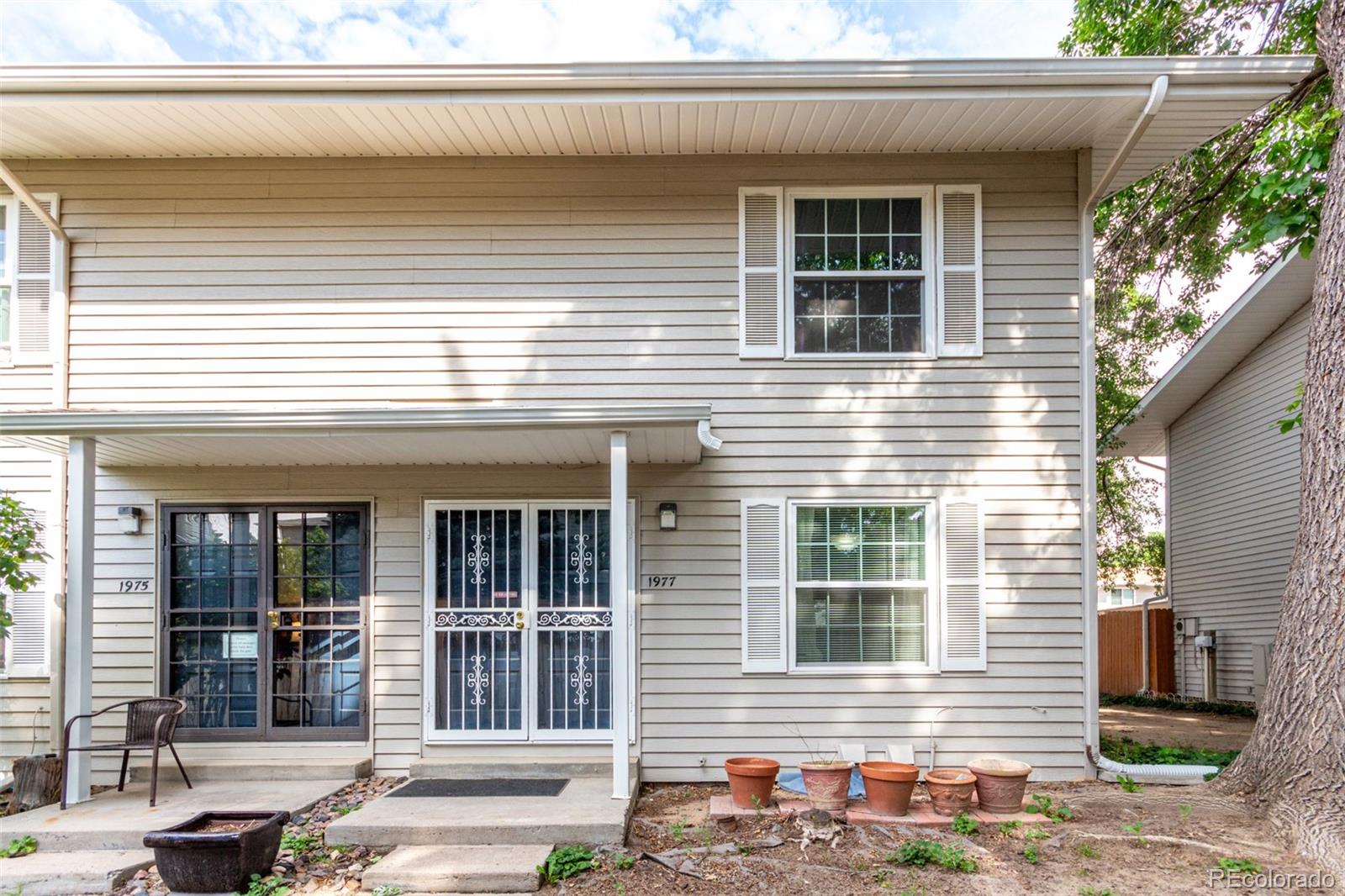 1977 S Oakland Way, aurora MLS: 8058735 Beds: 2 Baths: 2 Price: $340,000