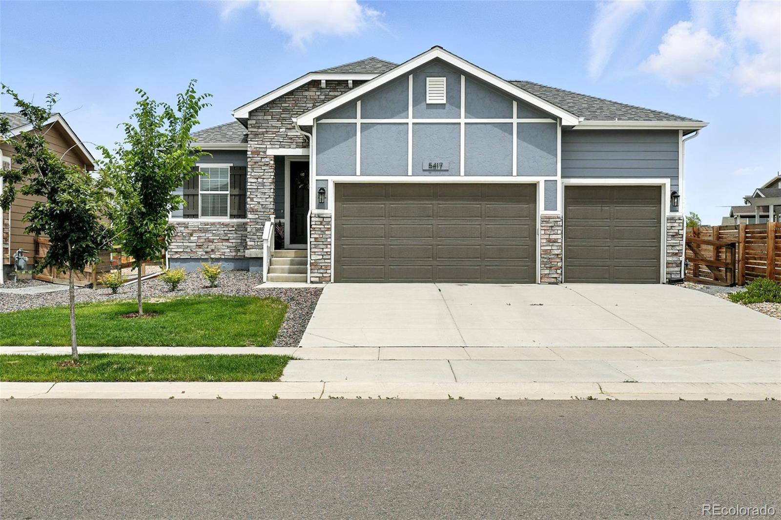 5417  Riverbend Avenue, firestone MLS: 5599626 Beds: 3 Baths: 2 Price: $575,000