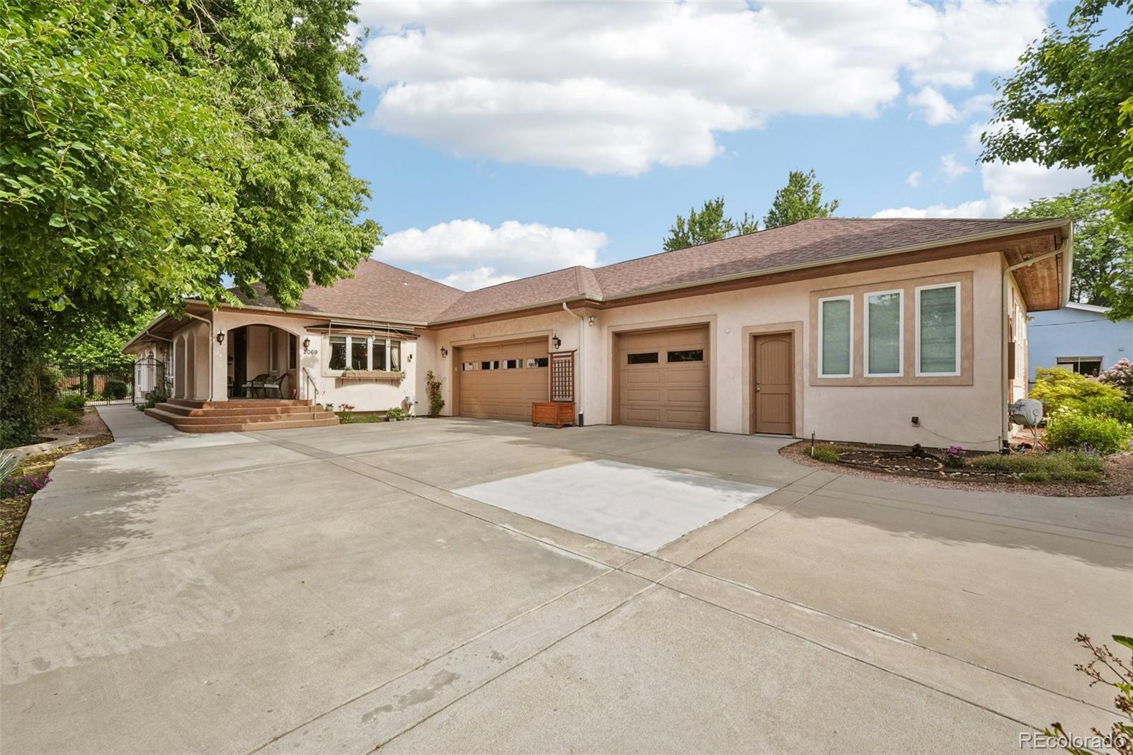 2069  Garrison Street, lakewood MLS: 8004512 Beds: 3 Baths: 3 Price: $1,195,000
