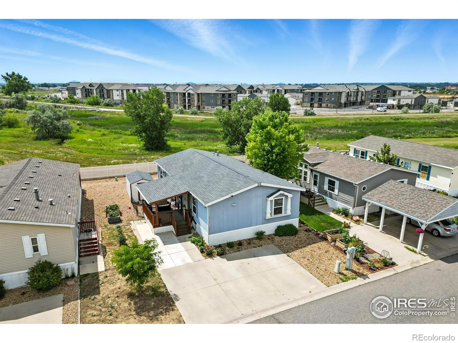 10573  Ashwood Street, firestone MLS: 4567891037657 Beds: 3 Baths: 2 Price: $165,000