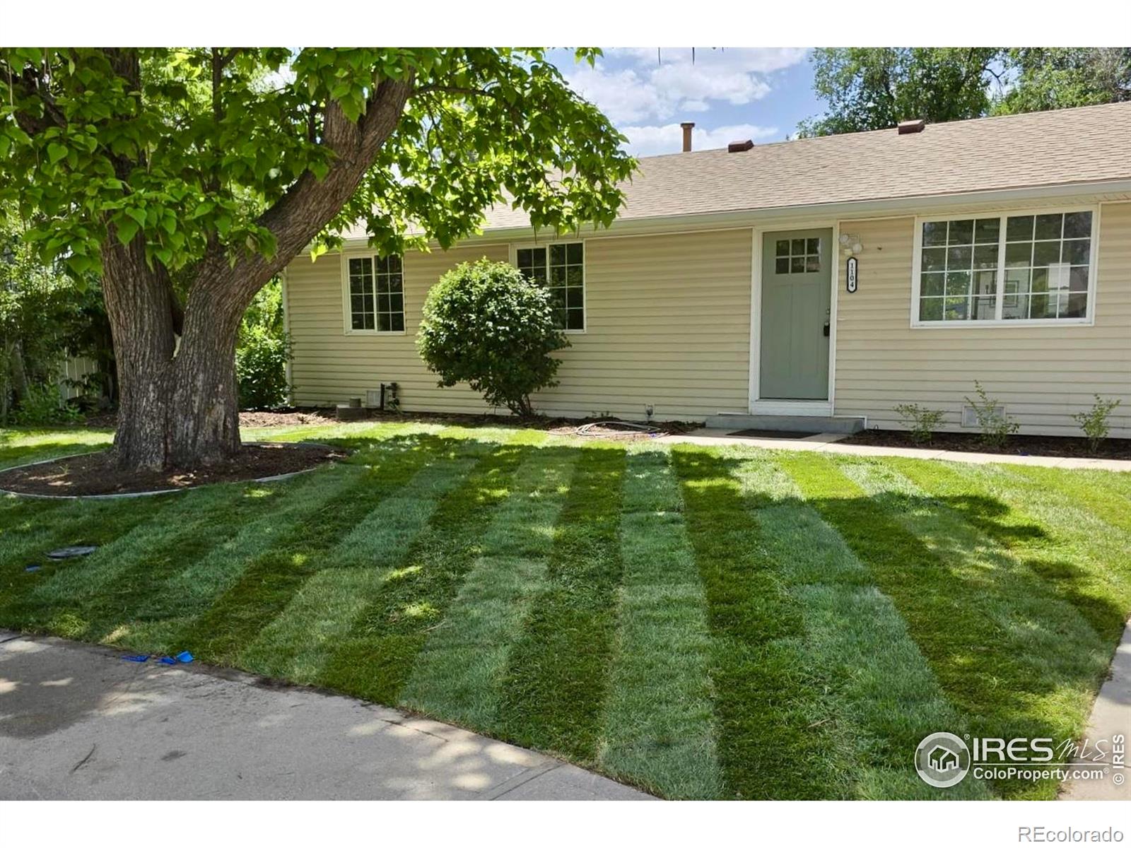 1104  Village Drive, fort lupton MLS: 4567891037680 Beds: 3 Baths: 1 Price: $390,000