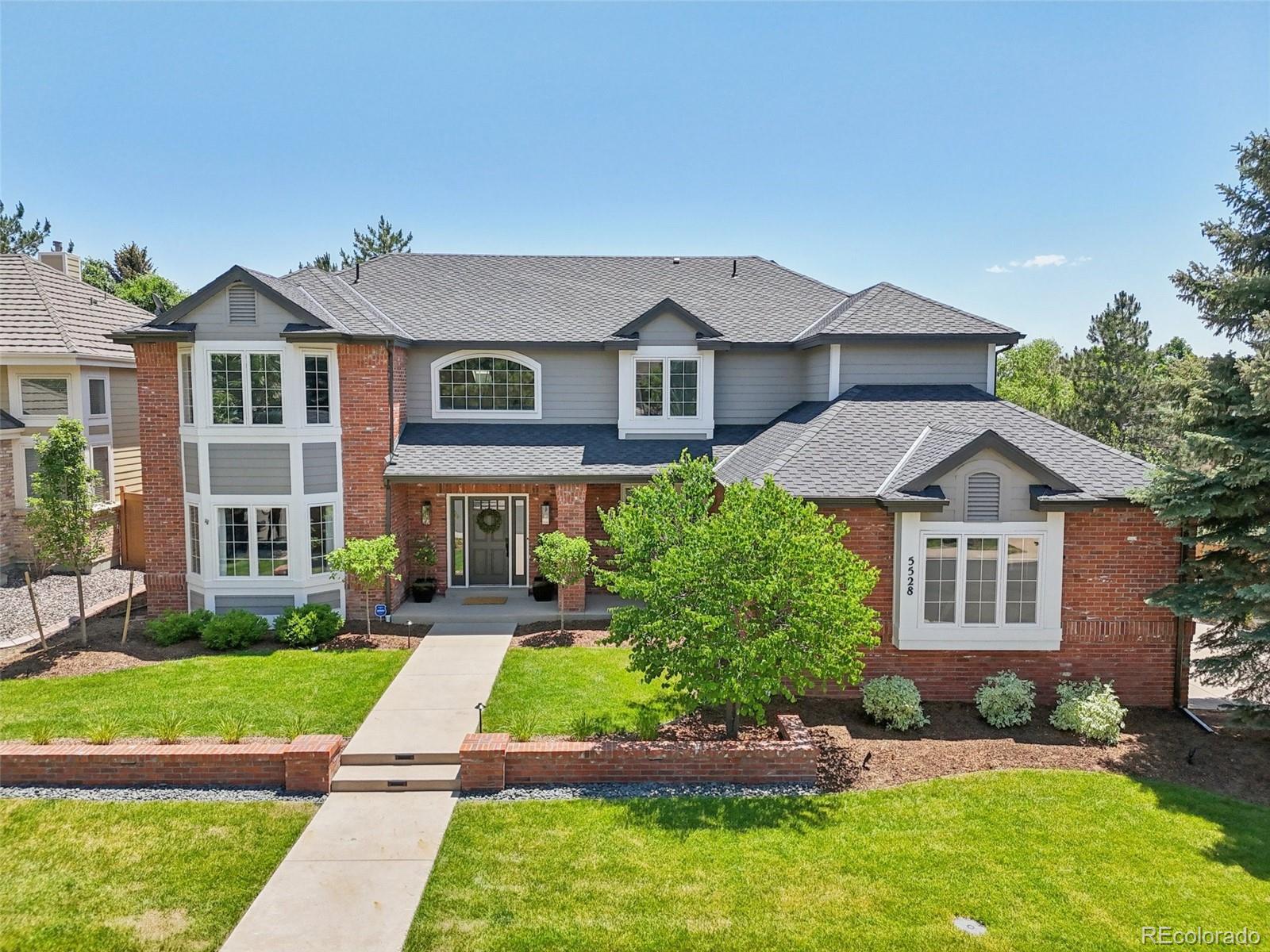 5528 S Jasper Way, centennial MLS: 3010469 Beds: 6 Baths: 5 Price: $950,000