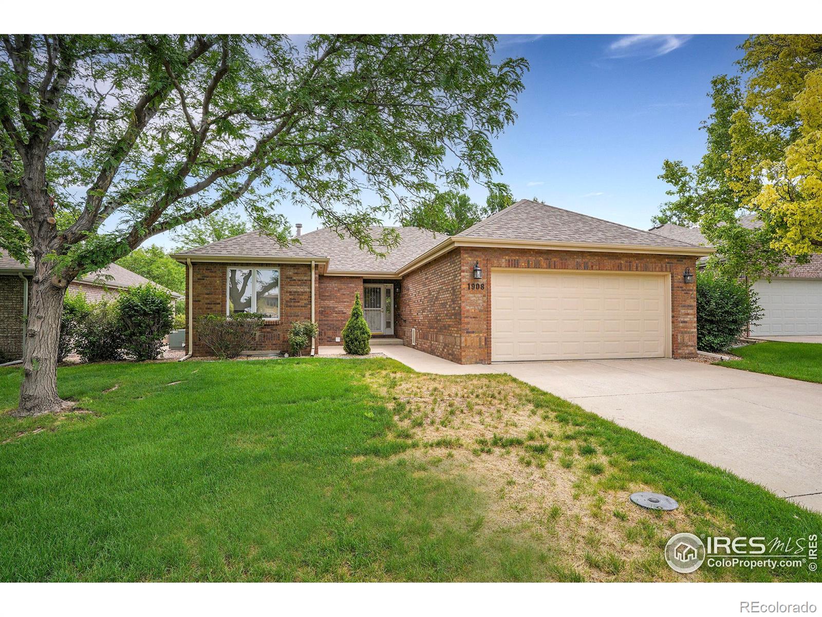 1908  46th Avenue, greeley MLS: 4567891037737 Beds: 3 Baths: 3 Price: $429,900
