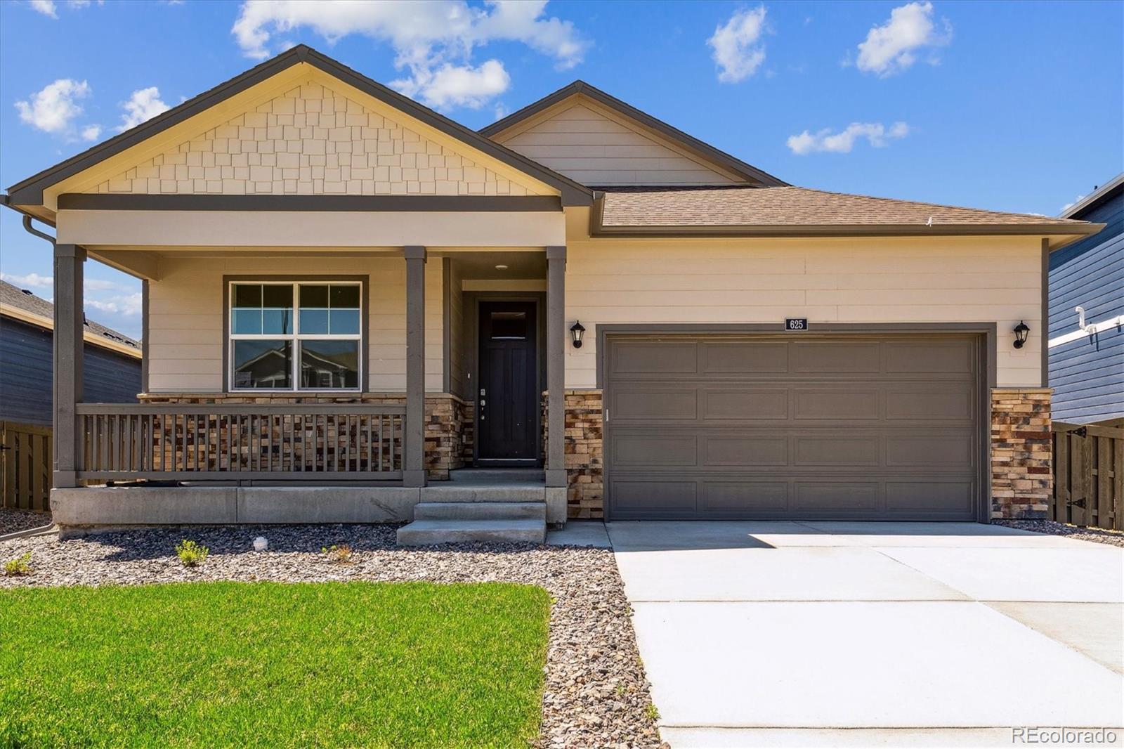 4864  Longs Peak Street, brighton MLS: 2911591 Beds: 4 Baths: 2 Price: $525,900