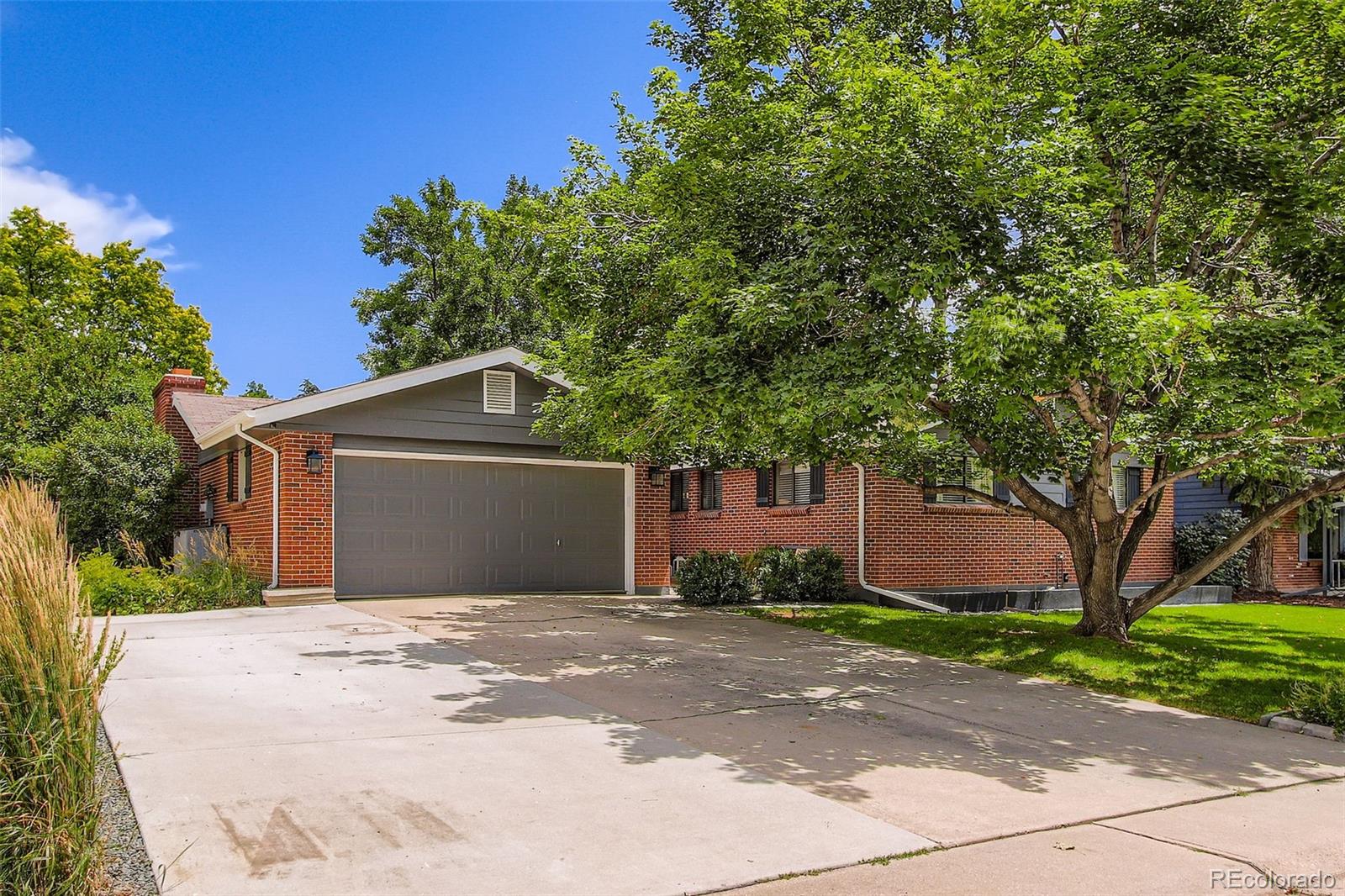 7036  Robb Street, arvada MLS: 5002603 Beds: 5 Baths: 3 Price: $738,000