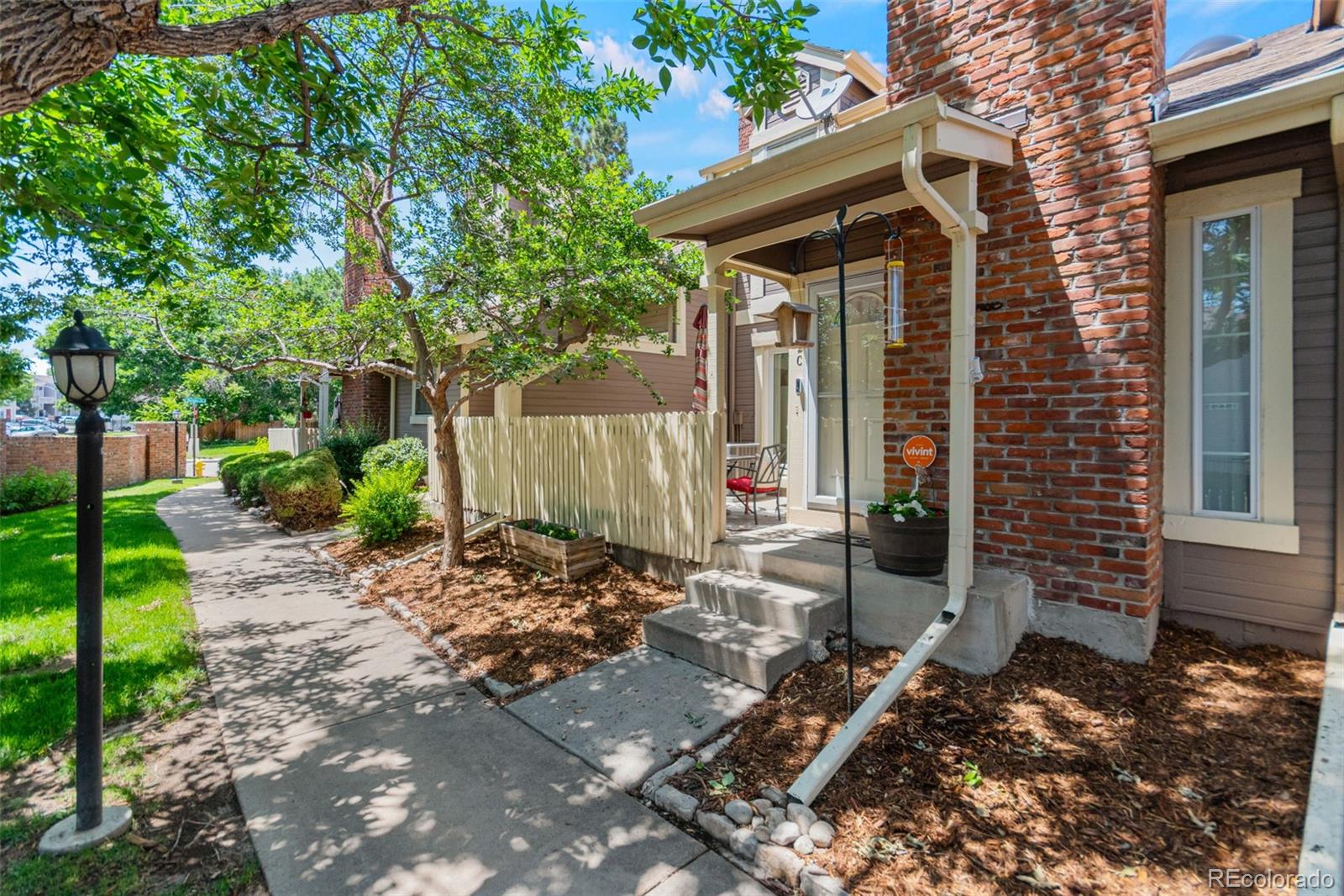 2092 S Helena Street C, Aurora  MLS: 3748534 Beds: 2 Baths: 4 Price: $378,000