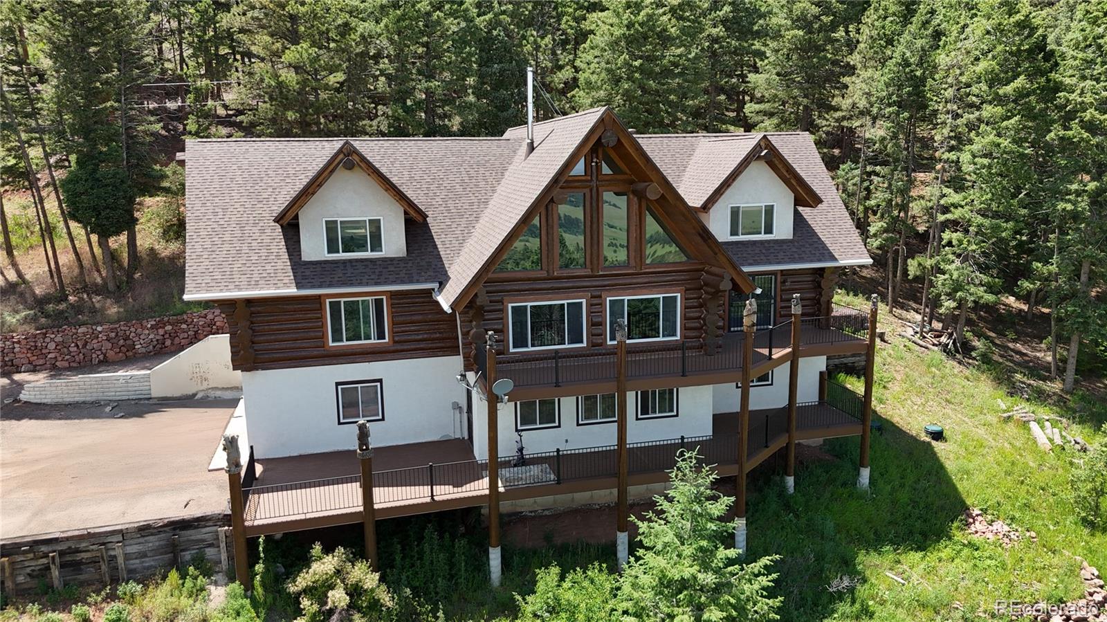 13525  Woodmoor West Drive, larkspur MLS: 6700187 Beds: 4 Baths: 4 Price: $1,325,000