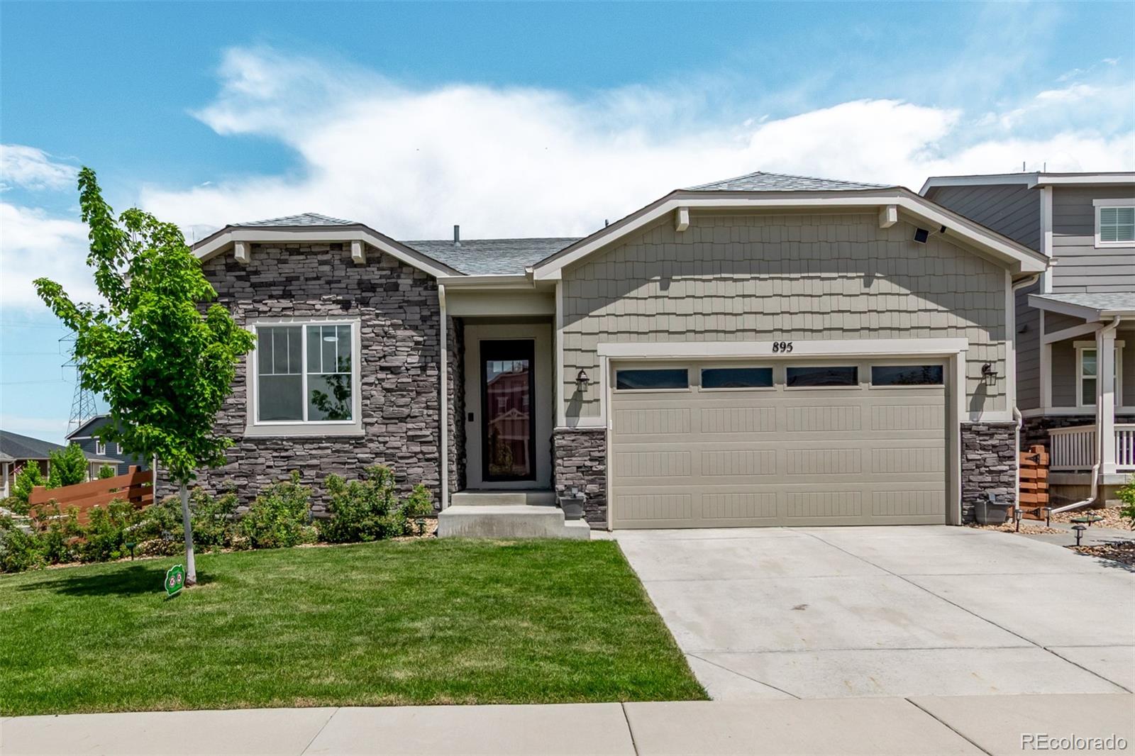 895  Golden Peak Drive, erie MLS: 2885050 Beds: 3 Baths: 2 Price: $646,000