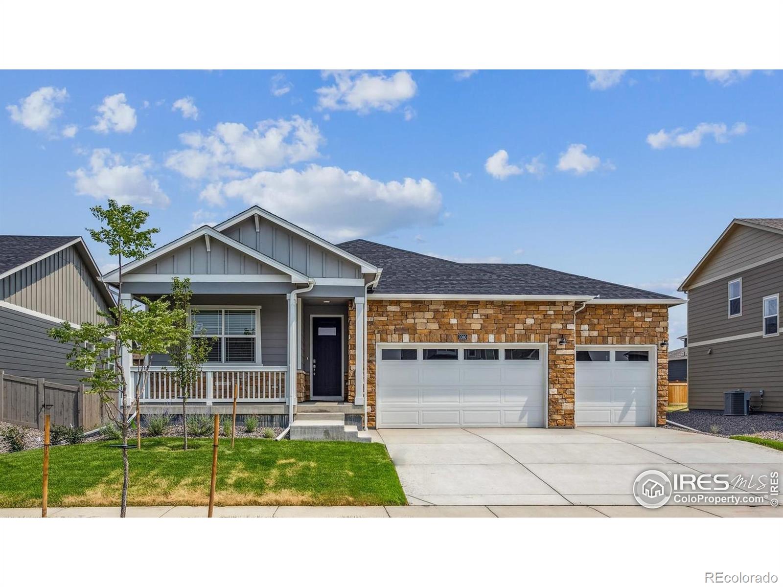 1144  Ridgefield Drive, berthoud MLS: 4567891038055 Beds: 5 Baths: 3 Price: $679,900