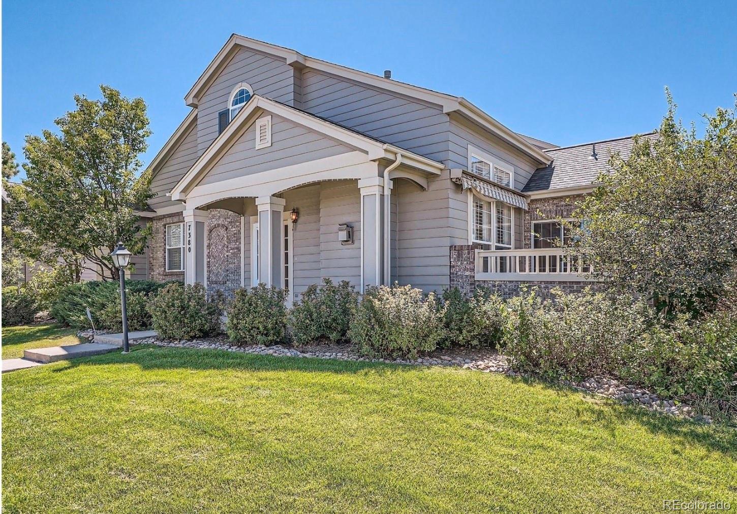 7380 E Lowry Boulevard, denver MLS: 8673843 Beds: 3 Baths: 4 Price: $650,000