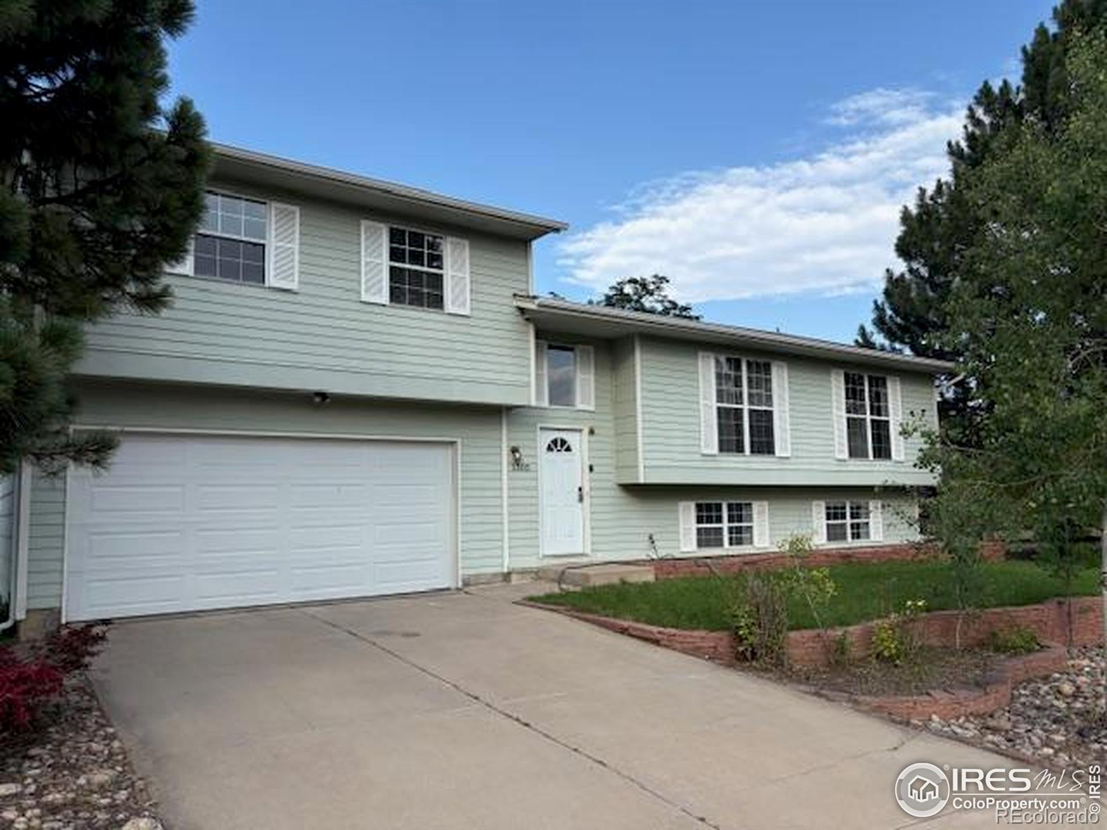 1305  Inverness Drive, lafayette MLS: 4567891038101 Beds: 6 Baths: 2 Price: $765,000