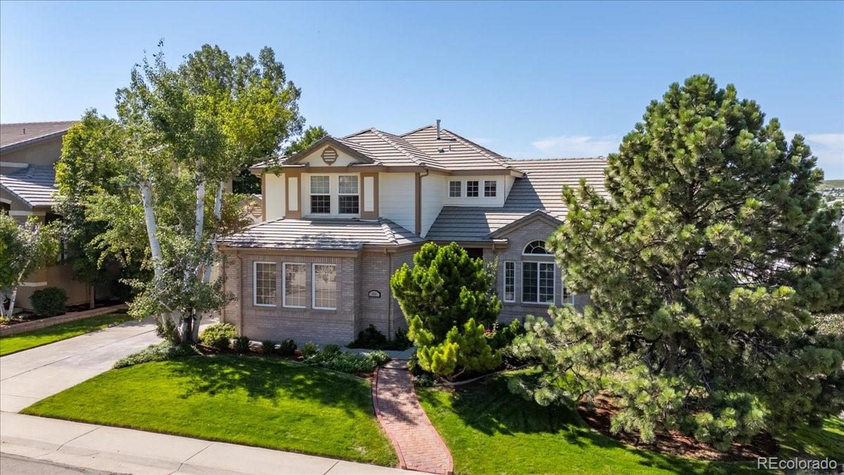 888  Northern Way, superior MLS: 4541604 Beds: 5 Baths: 4 Price: $1,200,700
