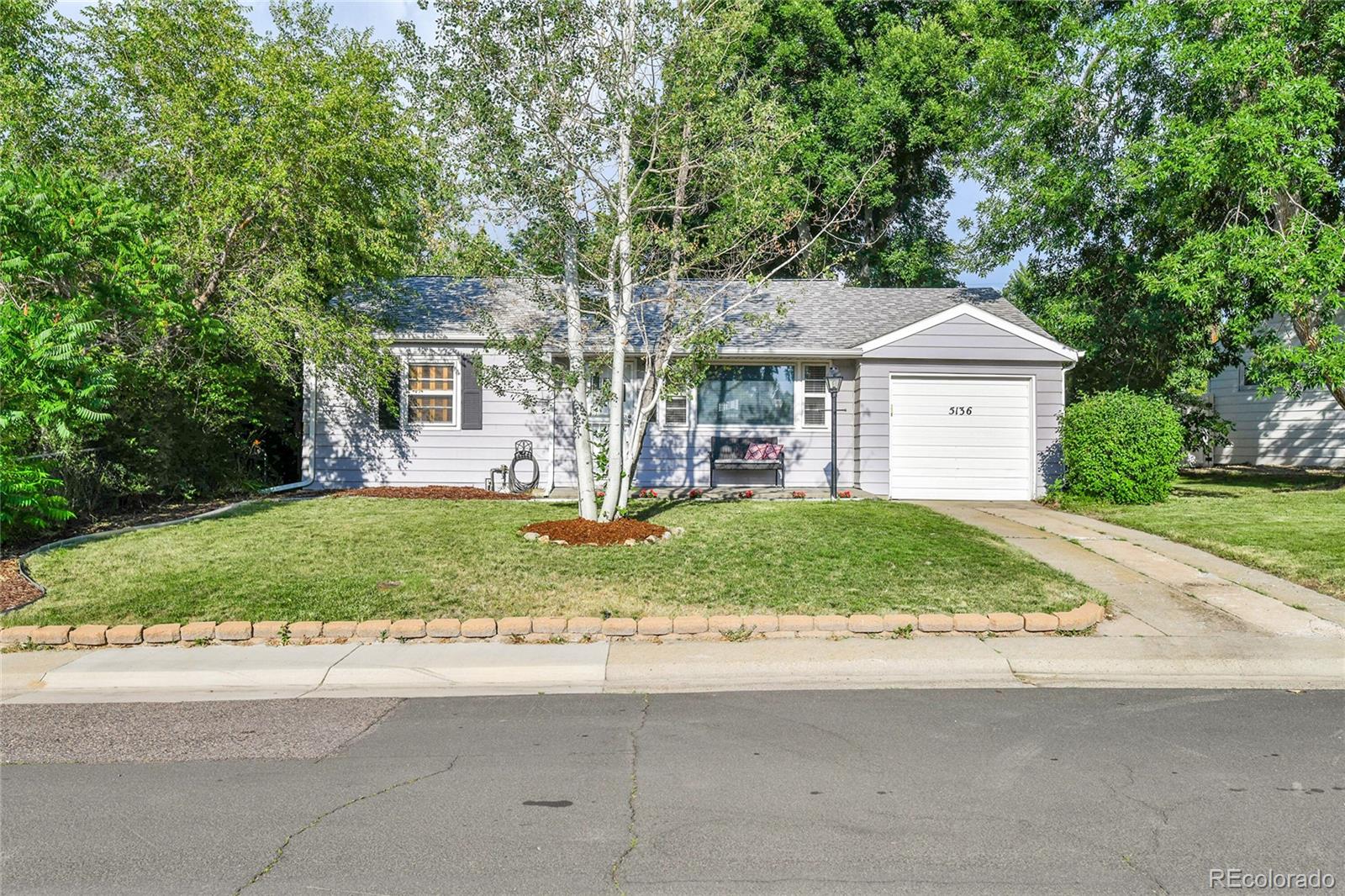5136 S Pennsylvania Street, littleton MLS: 1528096 Beds: 2 Baths: 1 Price: $499,000
