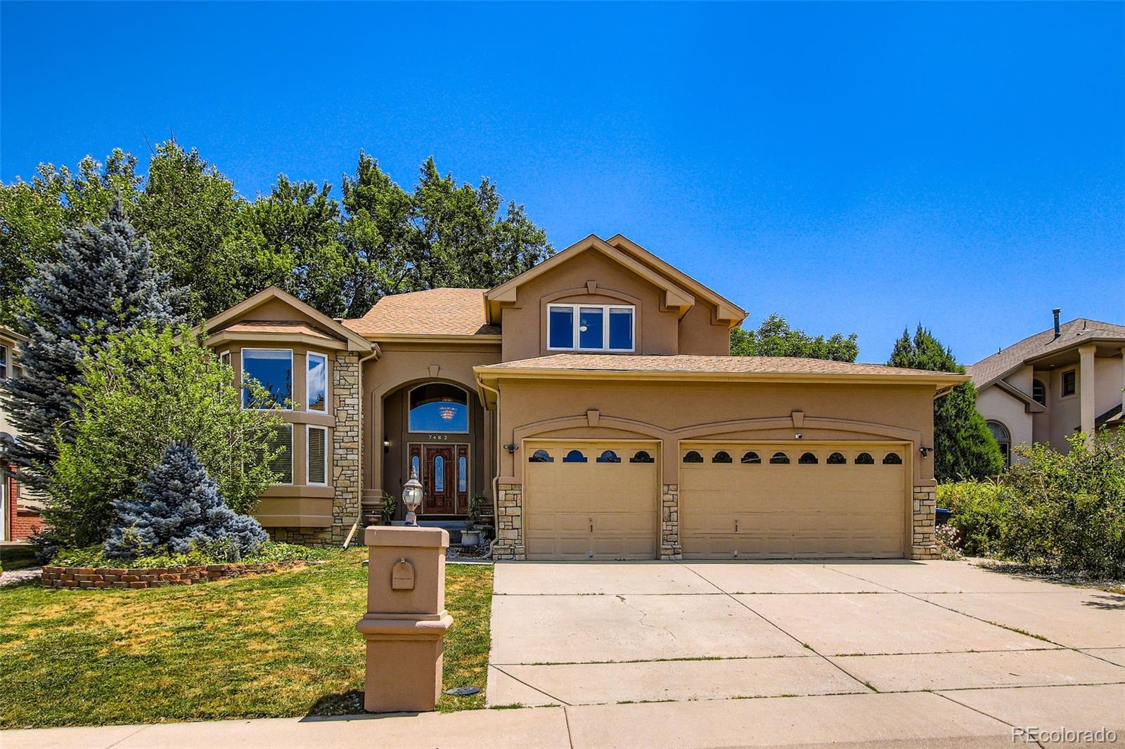 7482  Routt Lane, arvada MLS: 9933845 Beds: 4 Baths: 4 Price: $1,030,000