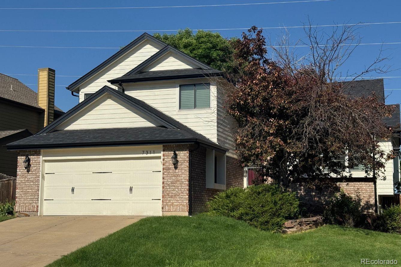 lone tree  House Search Picture