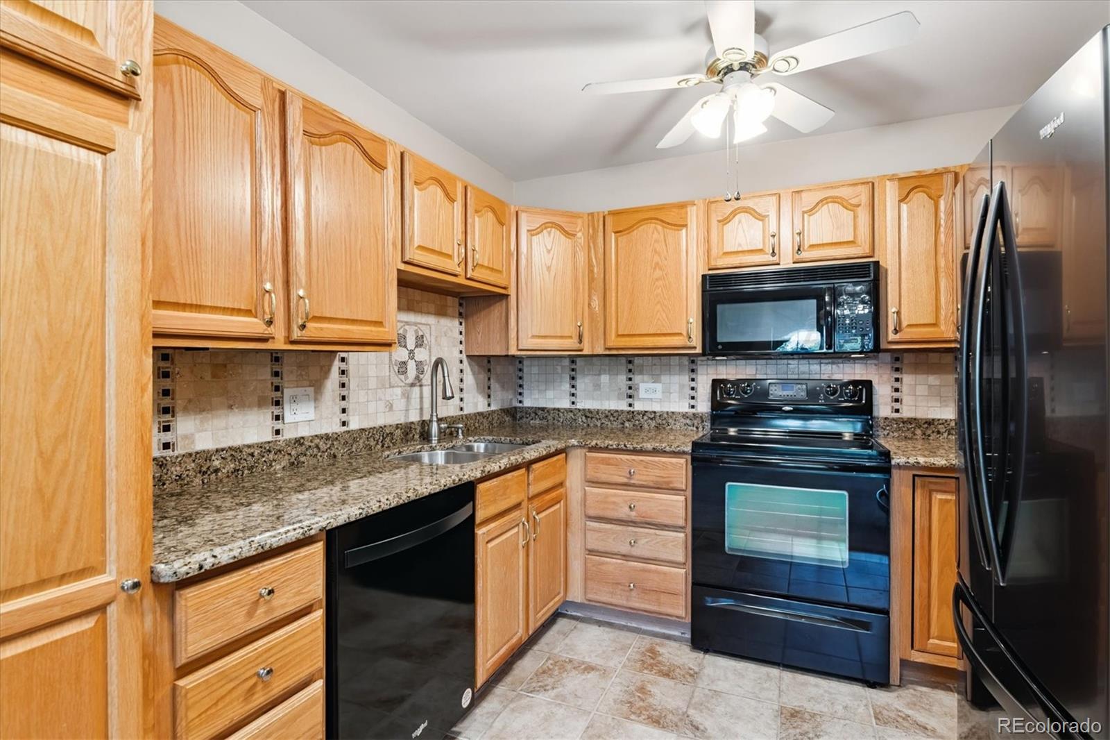 585 S Alton Way 4D, Denver  MLS: 4151487 Beds: 2 Baths: 2 Price: $244,500